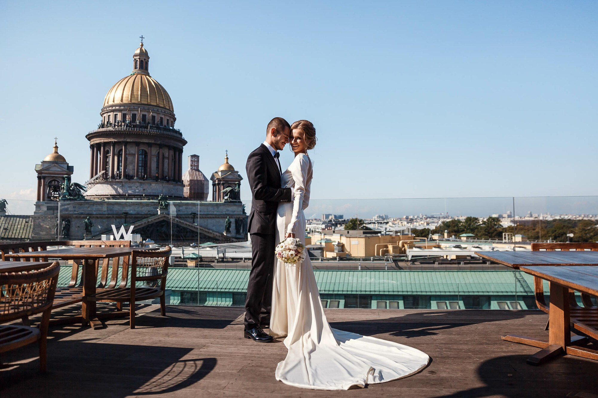 Стильная свадьба в Majestic на берегу Финского залива. Свадебный фотограф в Санкт-Петербурге и Москве Андрей Нестеров