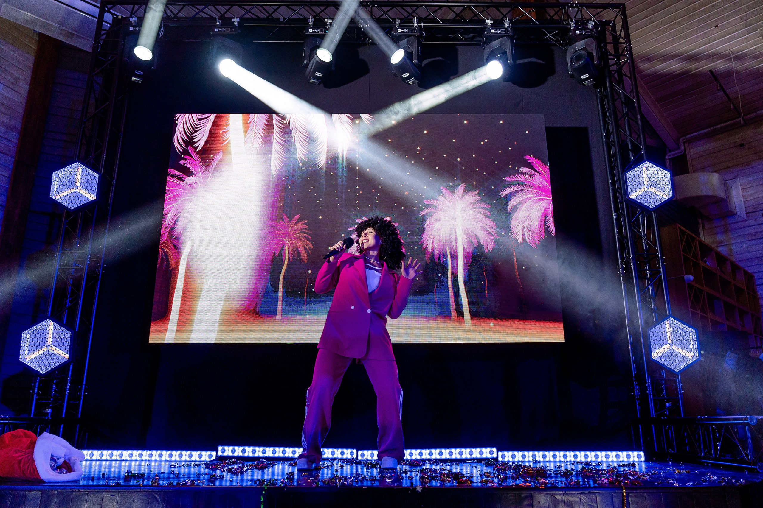 • корпоратив «АВЕНЮ». Фотограф, индивидуальные женские, мужские фотосессии в Ростове-на-Дону