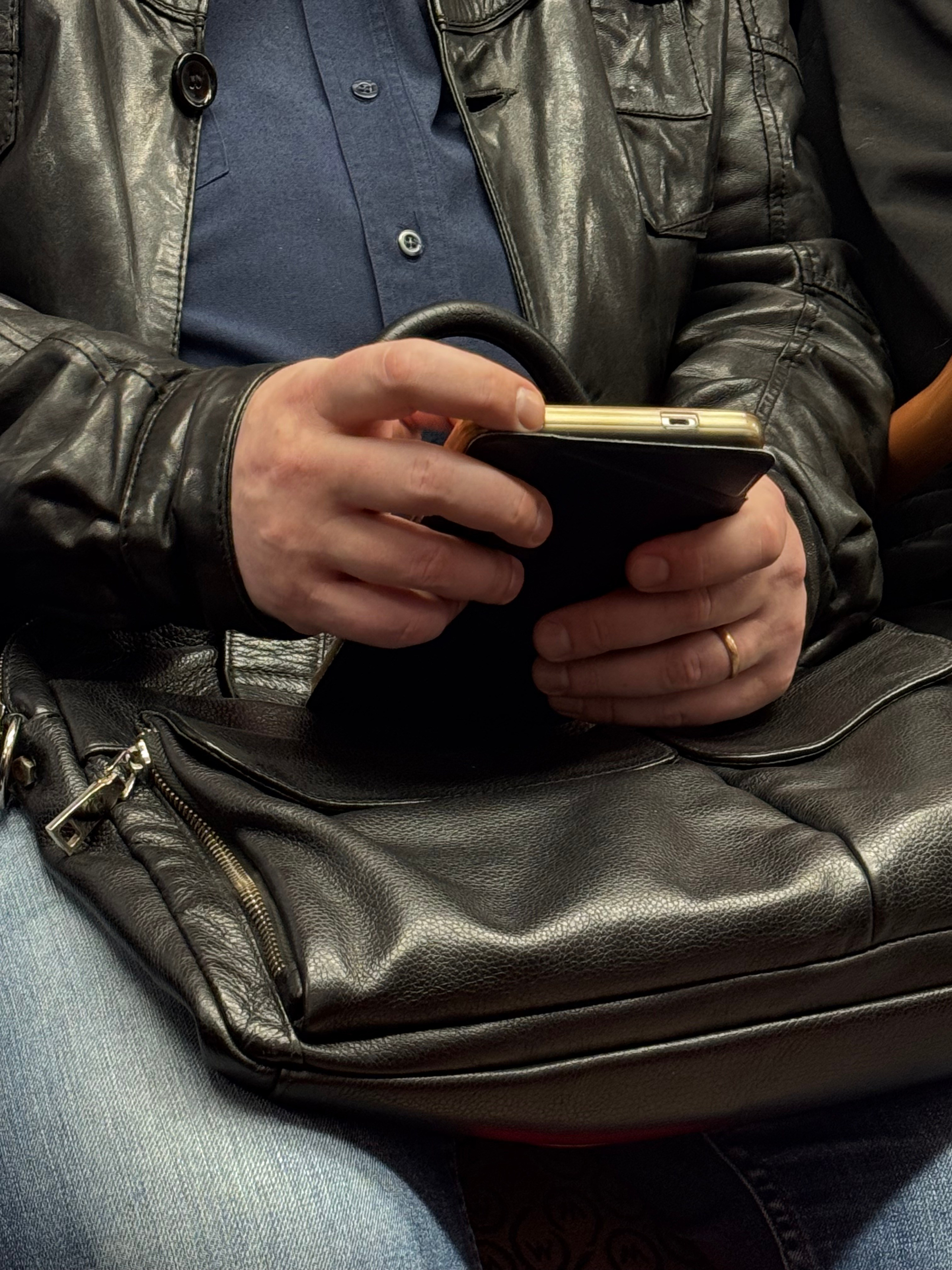 #руки_незнакомцев. Главная