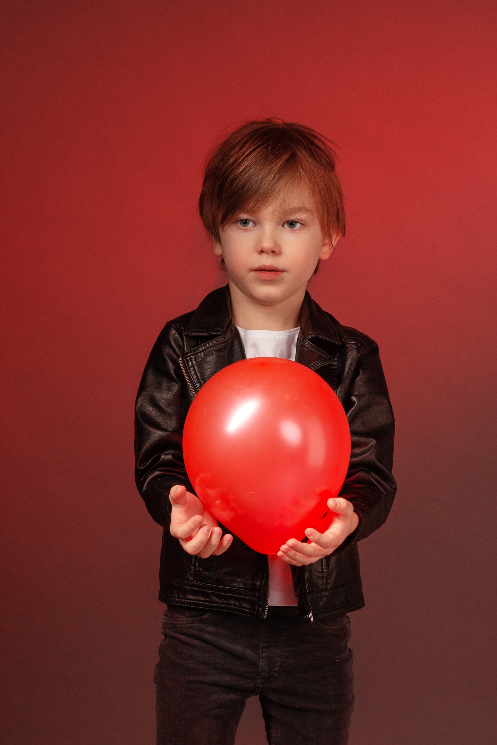 Фил и красный цвет. Актерское и модельное портфолио. Фотограф в Москве Екатерина Коломеец