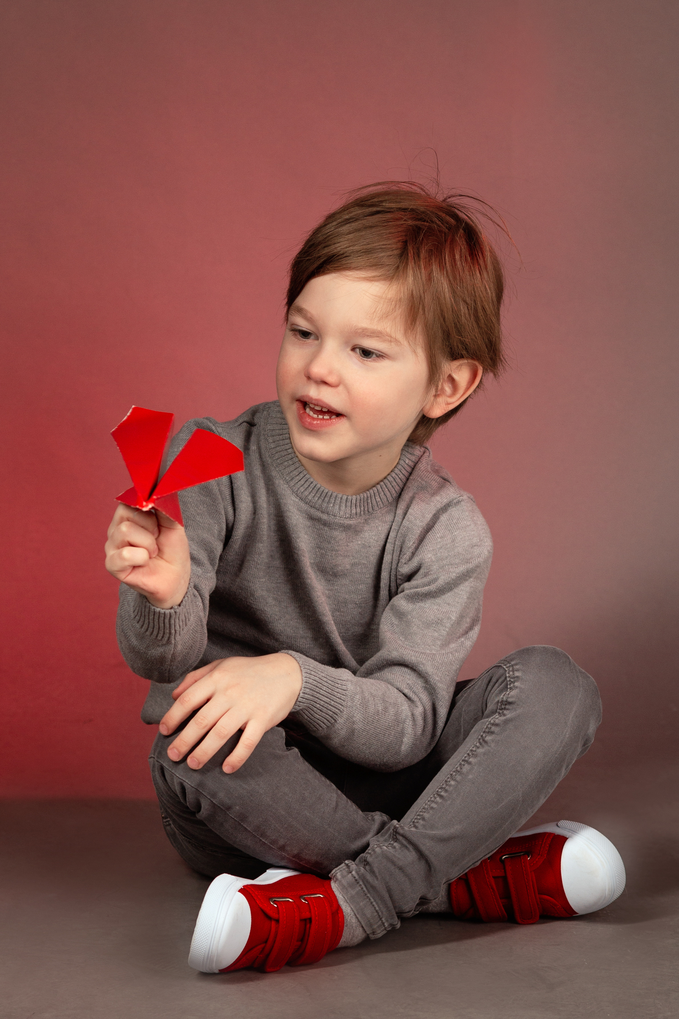 Фил и красный цвет. Актерское и модельное портфолио. Фотограф в Москве Екатерина Коломеец