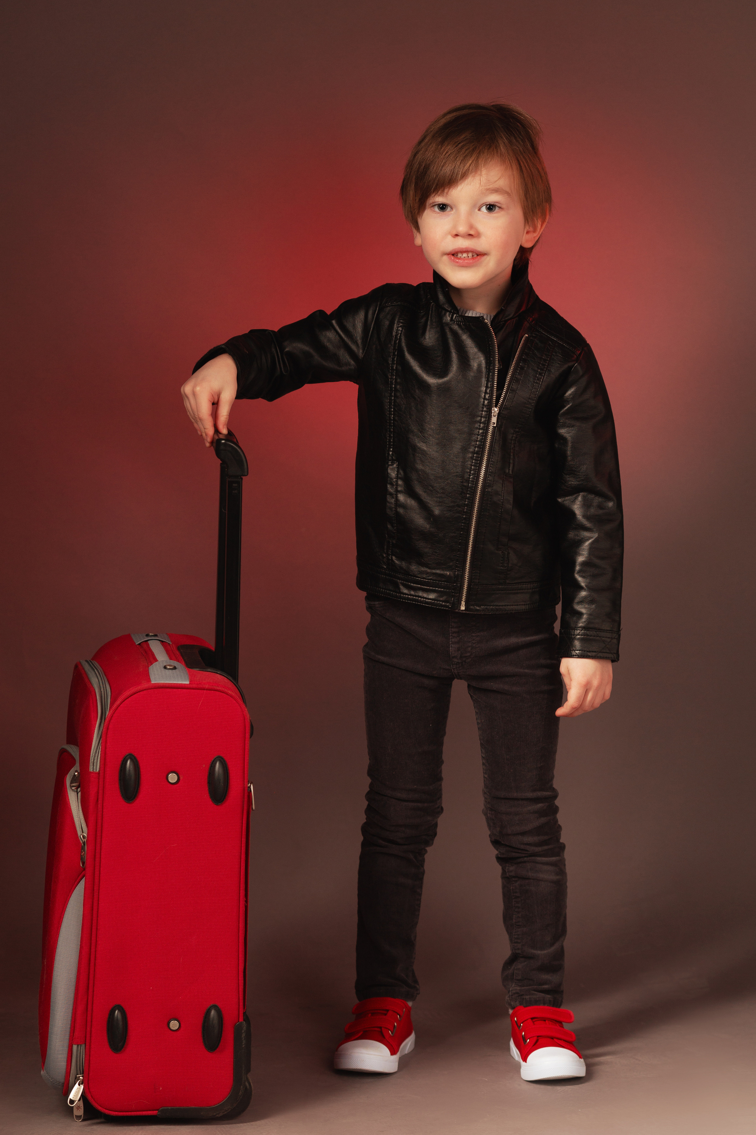 Фил и красный цвет. Актерское и модельное портфолио. Фотограф в Москве Екатерина Коломеец