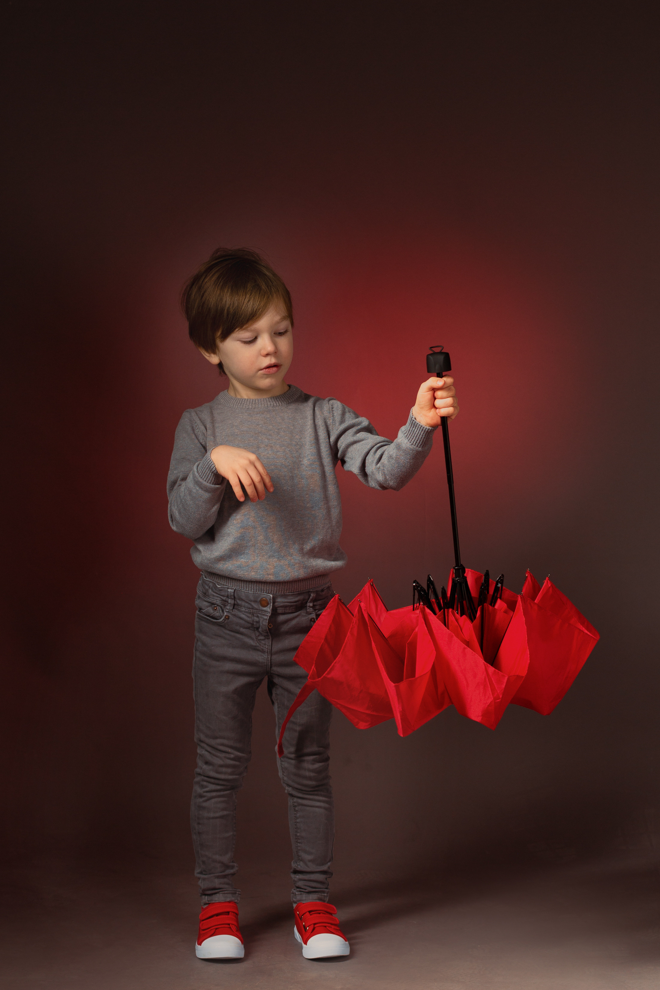 Фил и красный цвет. Актерское и модельное портфолио. Фотограф в Москве Екатерина Коломеец