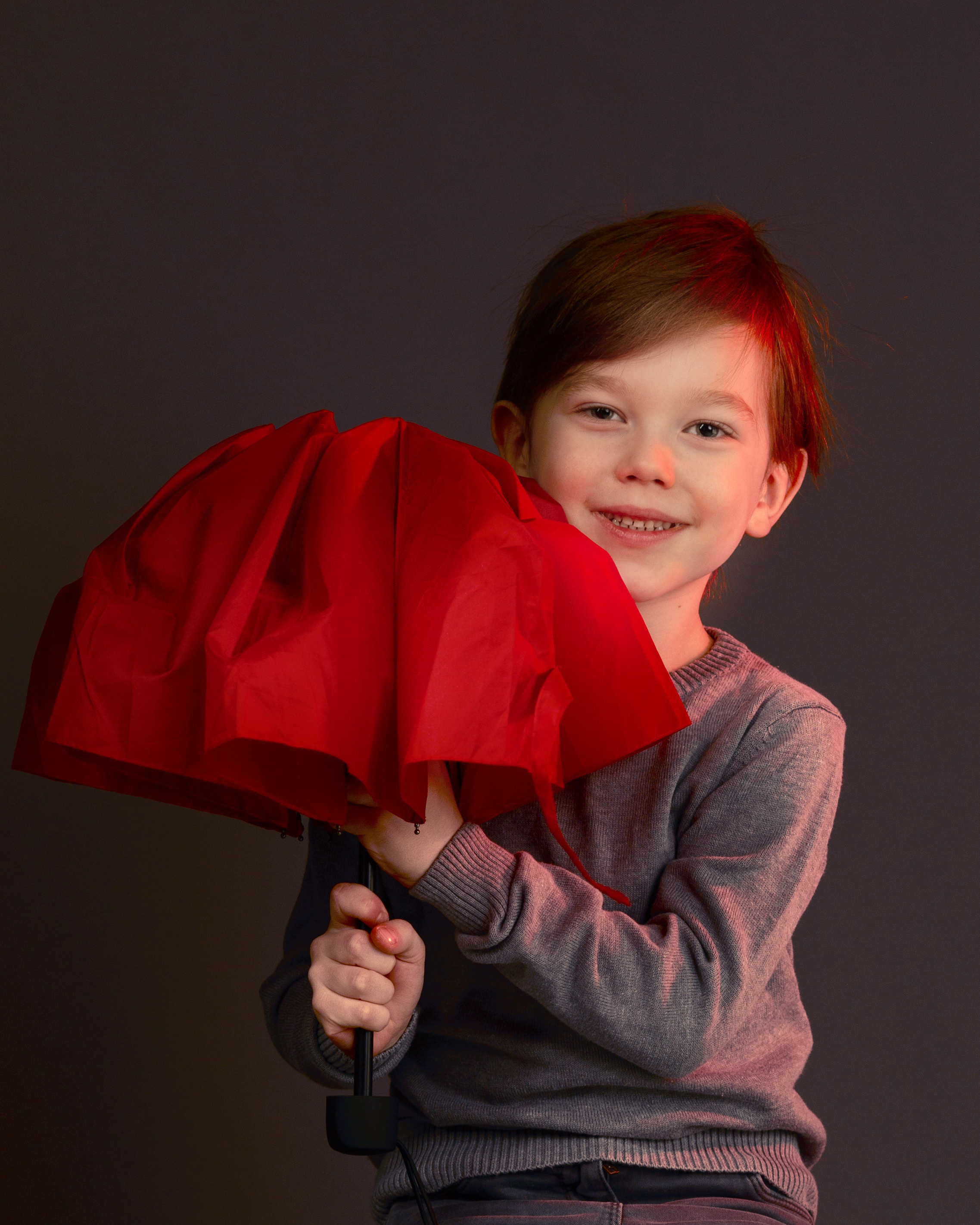 Фил и красный цвет. Актерское и модельное портфолио. Фотограф в Москве Екатерина Коломеец