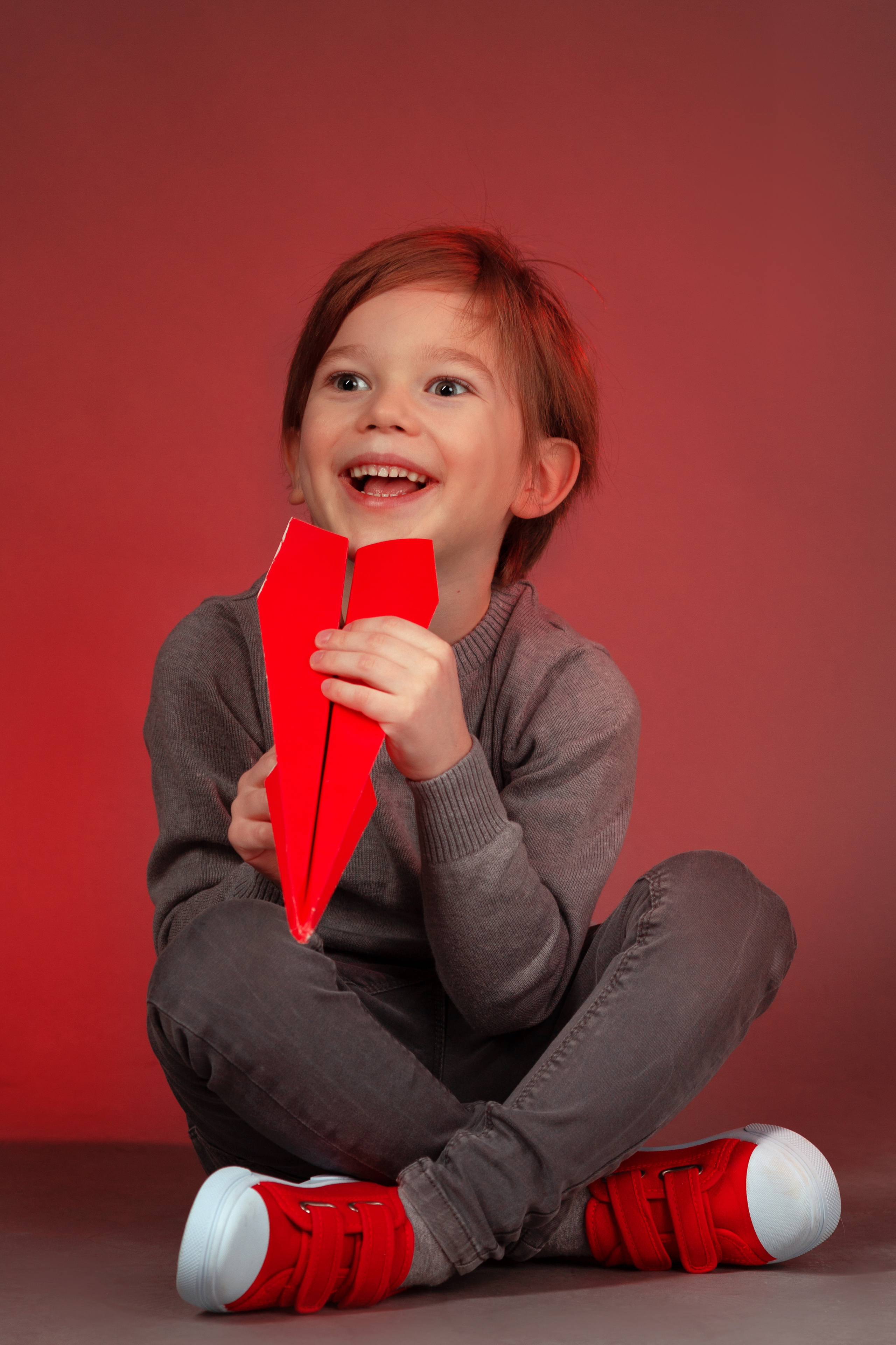 Фил и красный цвет. Актерское и модельное портфолио. Фотограф в Москве Екатерина Коломеец