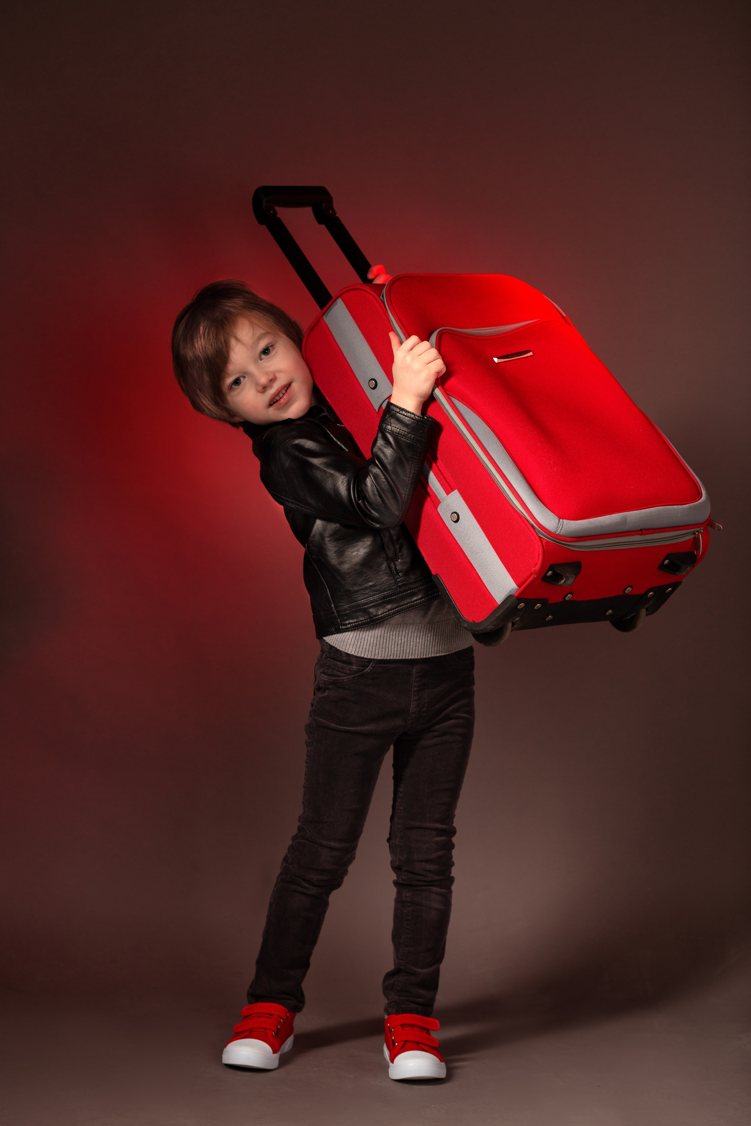 Фил и красный цвет. Актерское и модельное портфолио. Фотограф в Москве Екатерина Коломеец