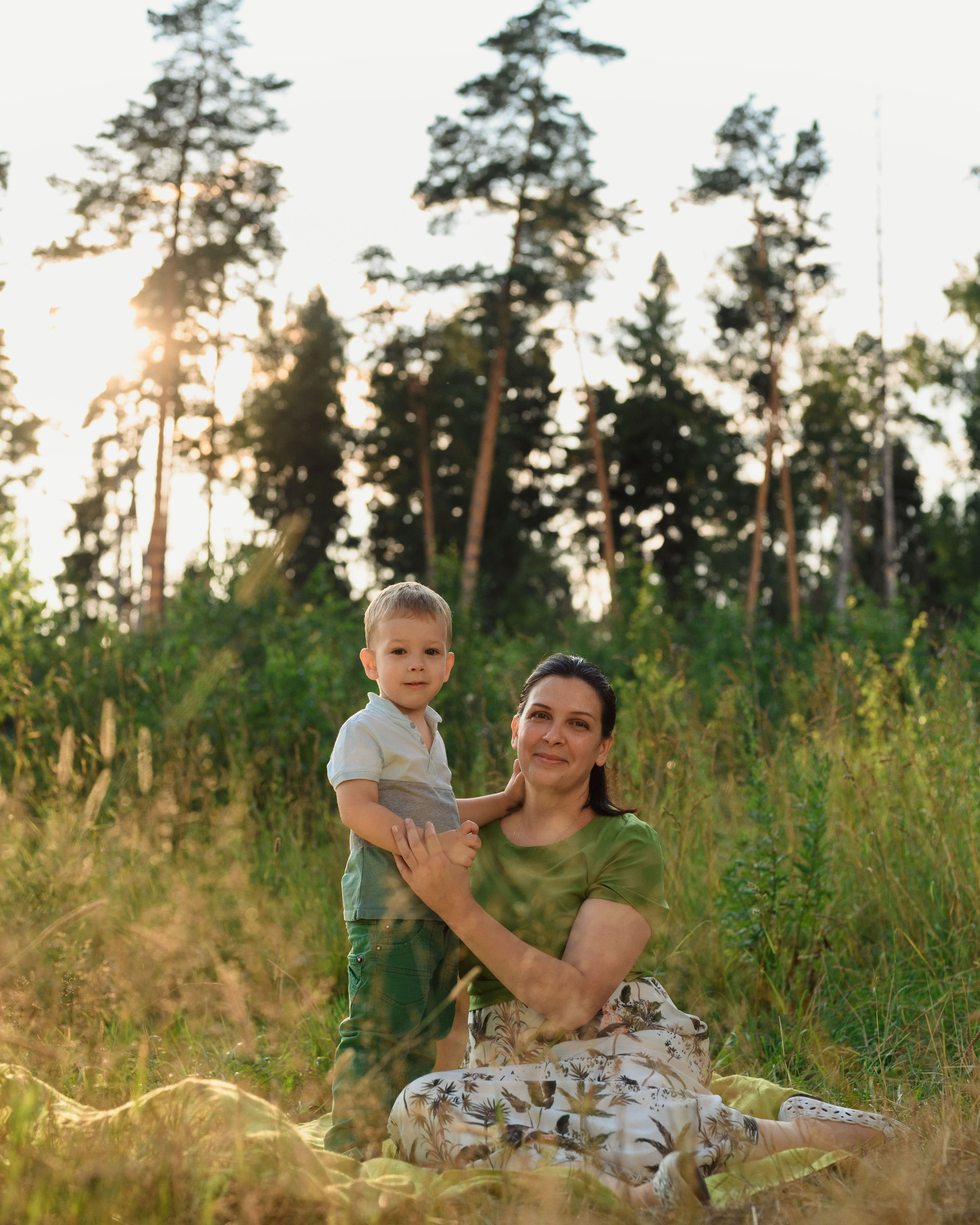 Семейная фотосессия в поле. Фотограф в Белграде Чугреева Елена