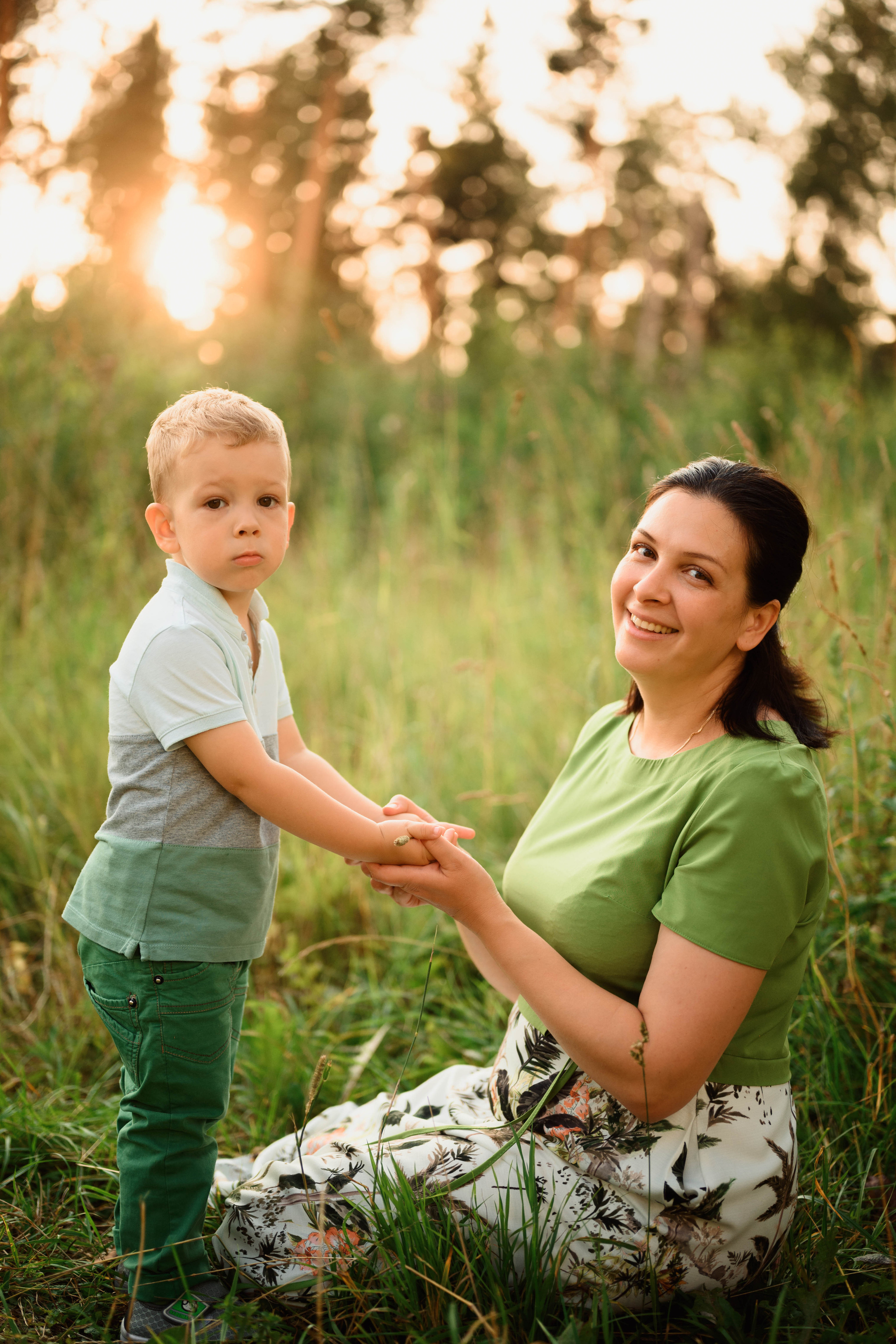 Семейная фотосессия в поле. Фотограф в Белграде Чугреева Елена