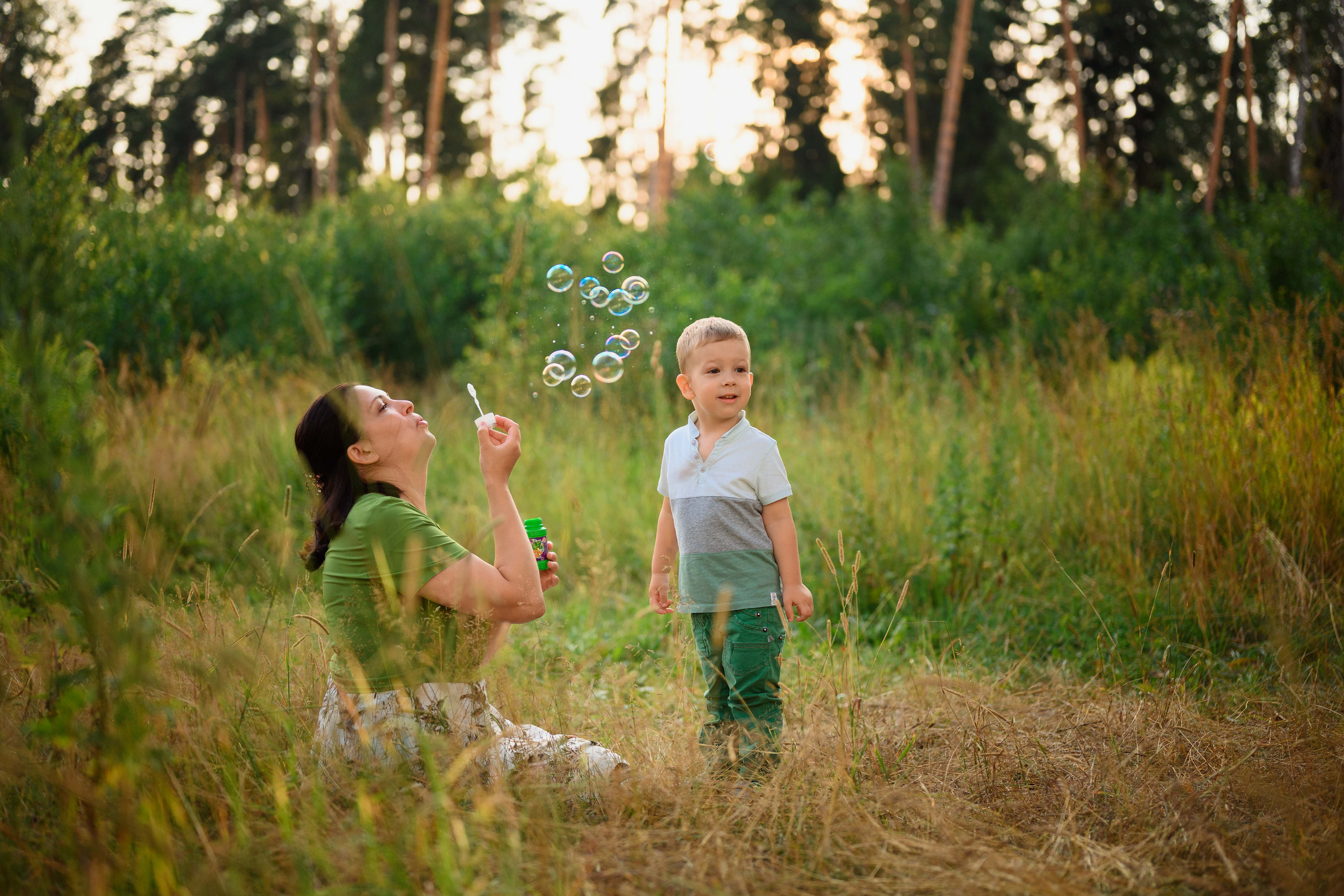 Семейная фотосессия в поле. Фотограф в Белграде Чугреева Елена