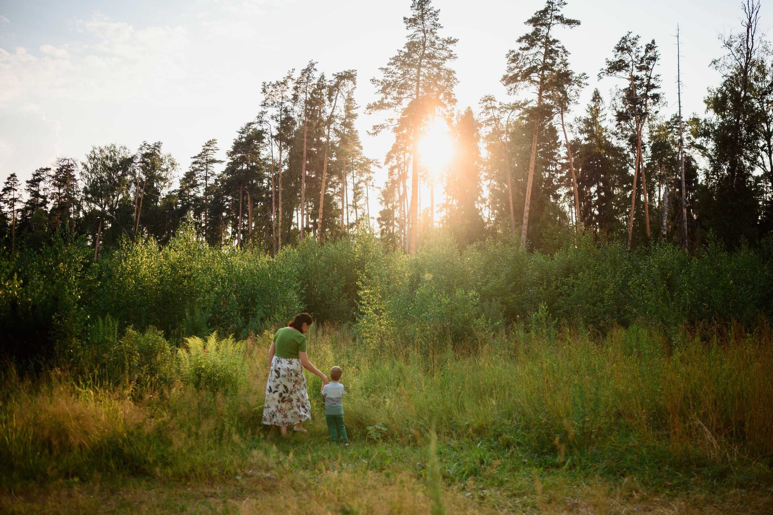 Семейная фотосессия в поле. Фотограф в Белграде Чугреева Елена