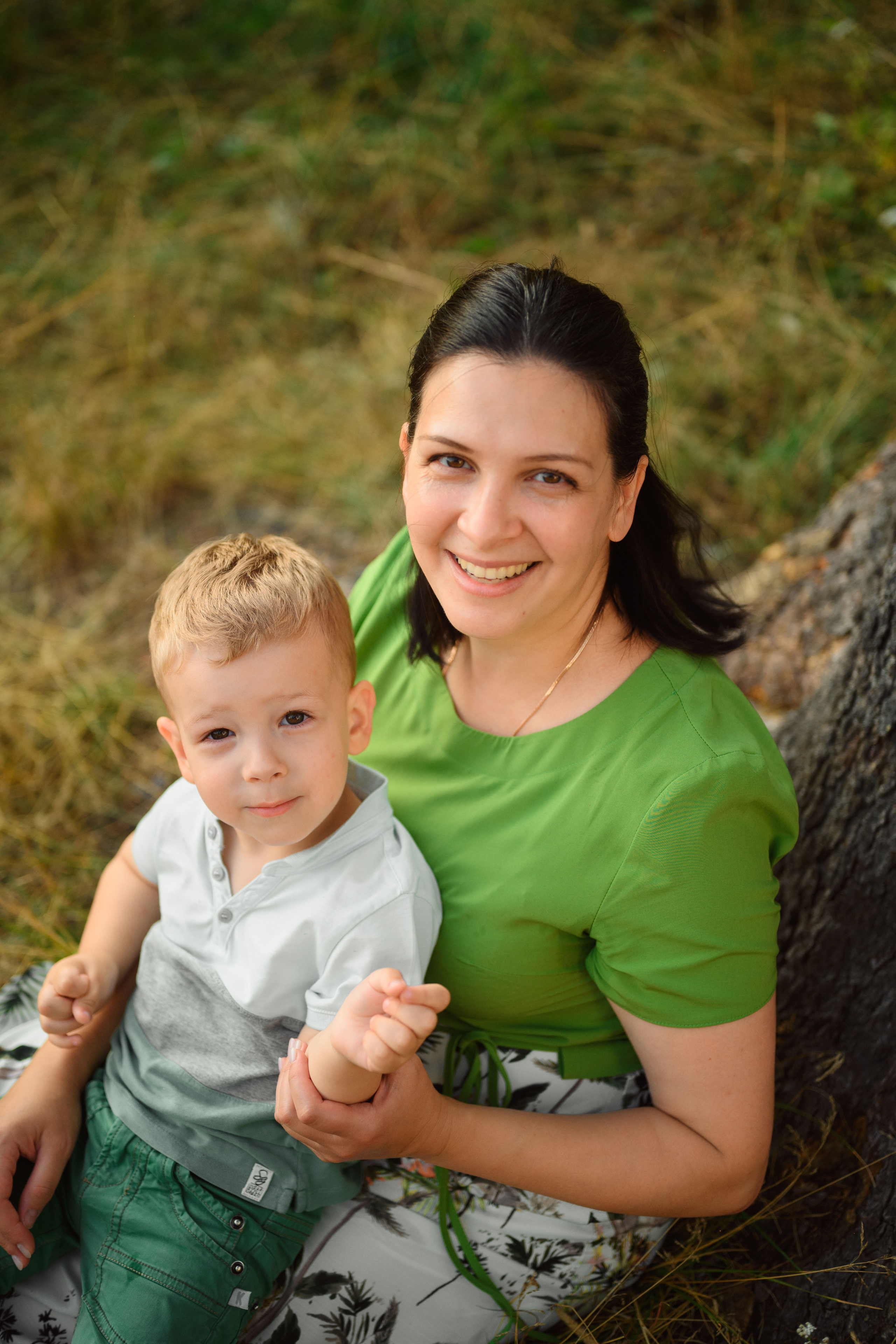 Семейная фотосессия в поле. Фотограф в Белграде Чугреева Елена