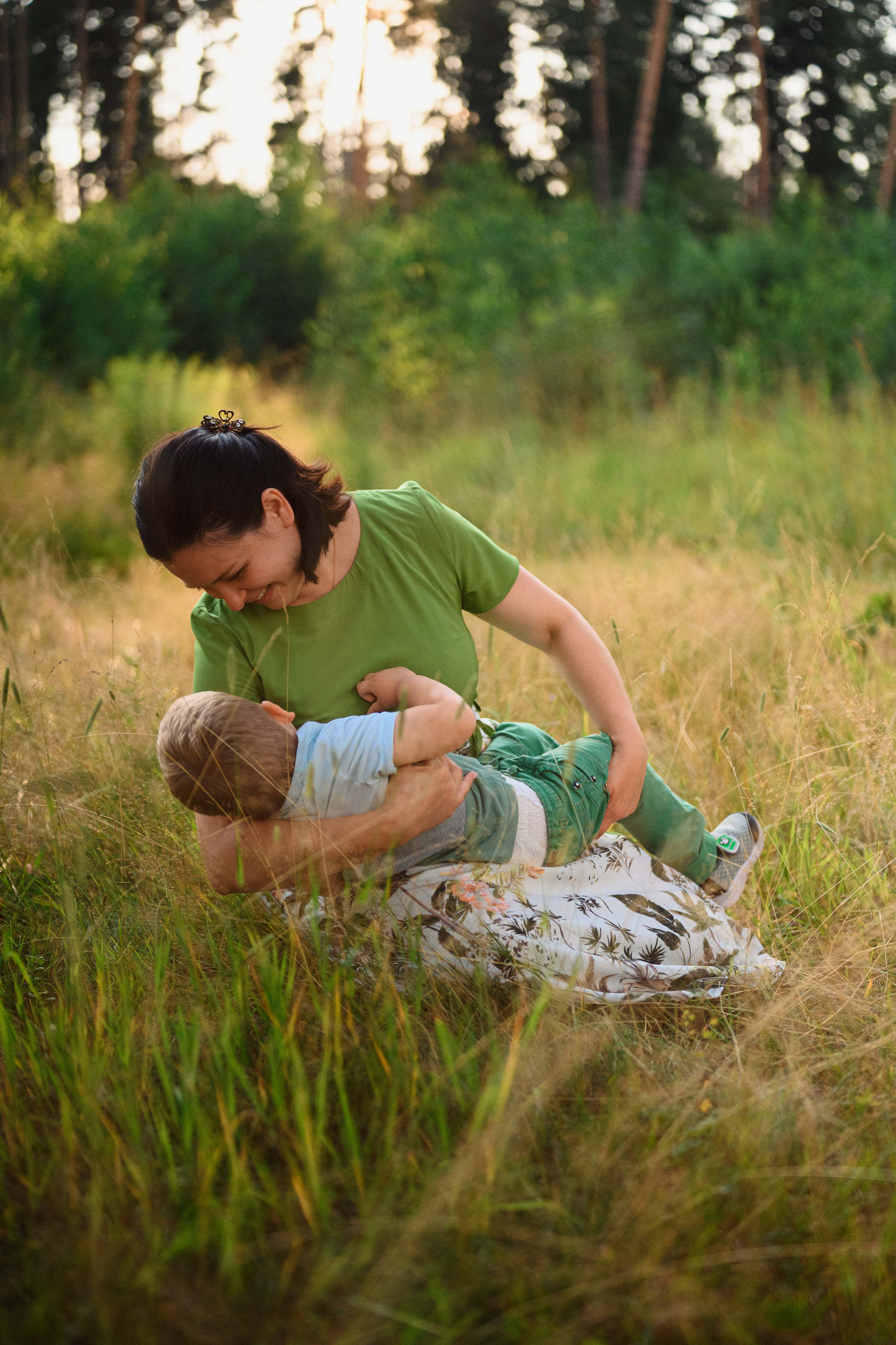 Семейная фотосессия в поле. Фотограф в Белграде Чугреева Елена