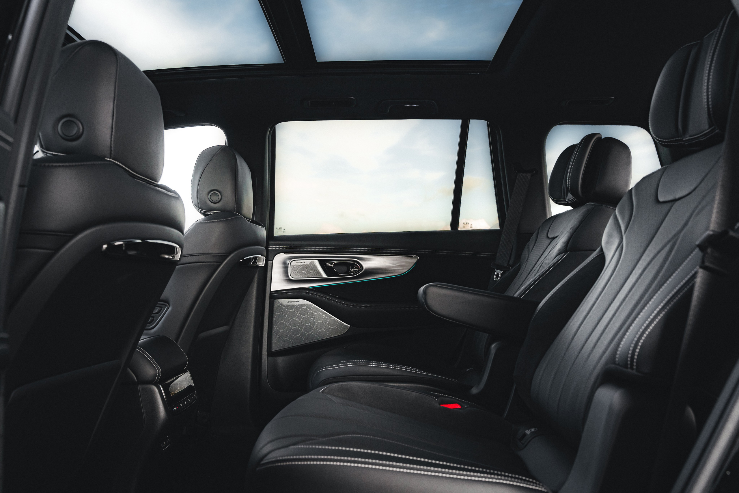 Сотрудничество с GAC Motor. Флагманы модельного ряда 2025: M8 & GS8 Dragon HEV. Фотограф Илья К. в Москве