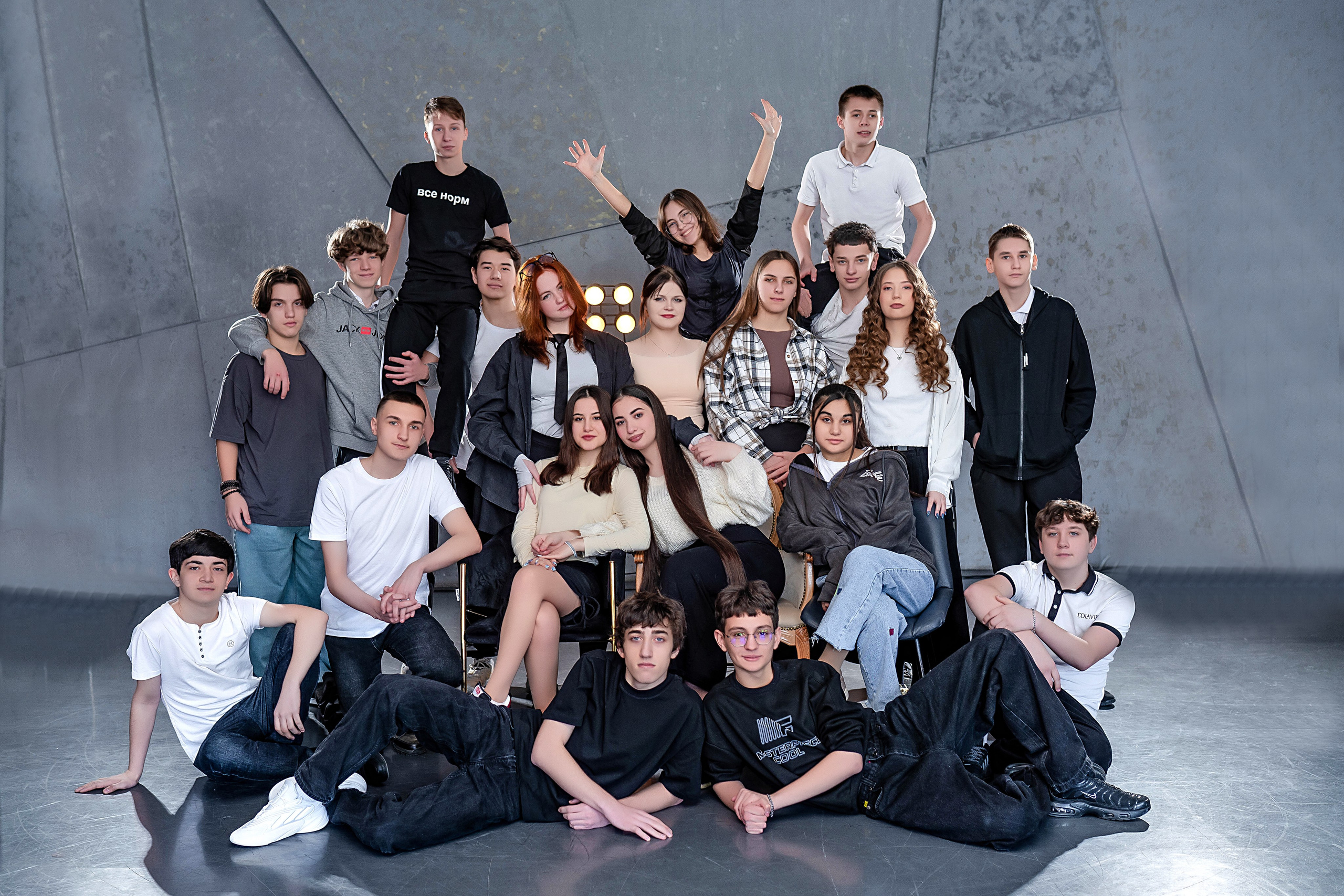 Выпускные (школьные) альбомы (книги) в Ростове-на-Дону. Современные Выпускные Альбомы в Ростове-на-Дону