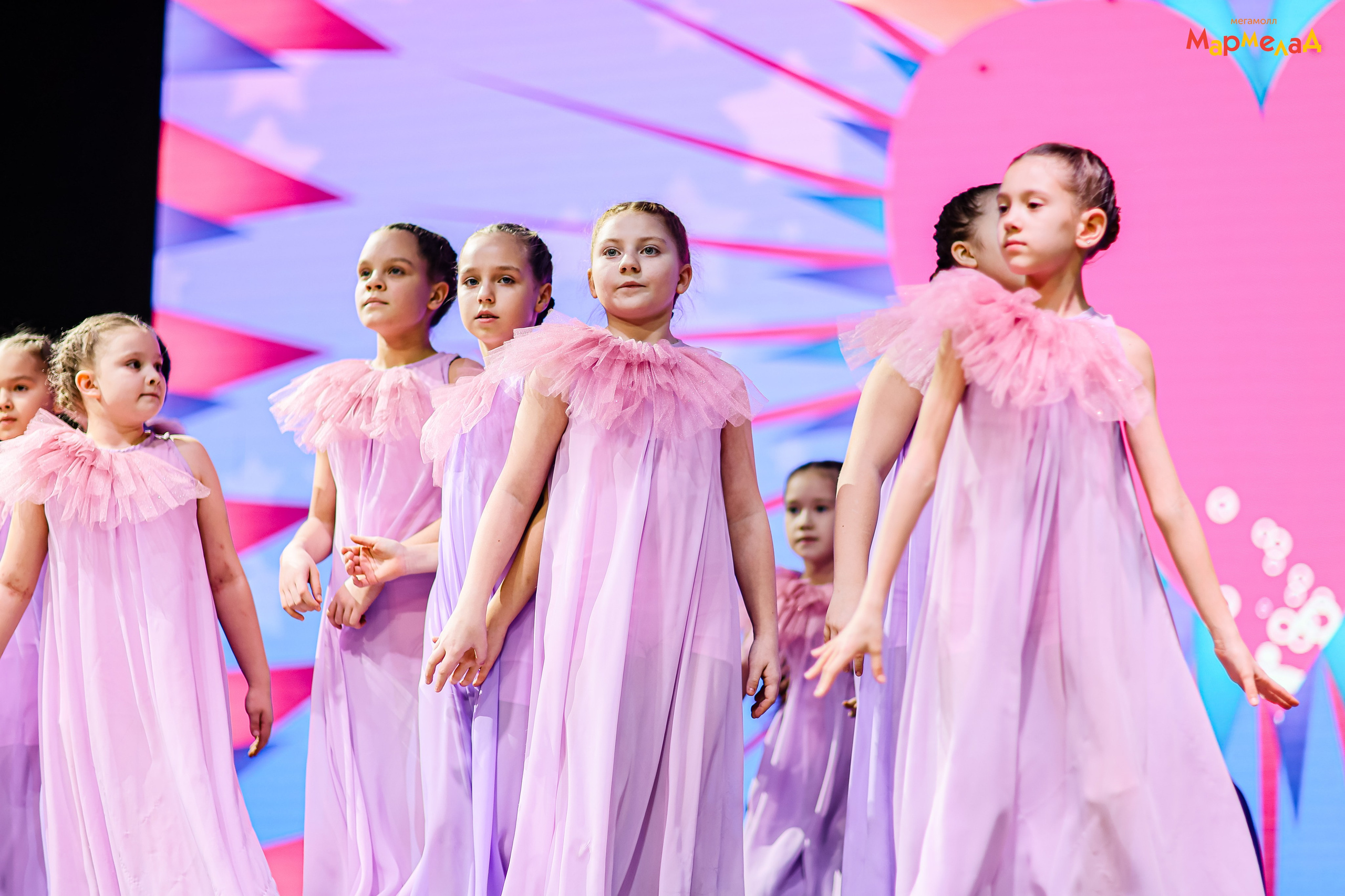 14.02 Любовь без границ в Мегамолл Мармелад. Команда специалистов в мире фотографии и видео. Детский фотограф, семейный фотограф