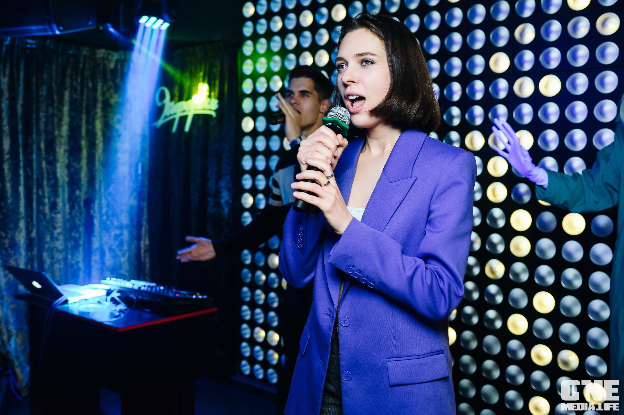 Фоторепортаж из караоке-клуба Эйфория. One Media Life: фоторепортажи, фотоотчеты с мероприятий и заведений