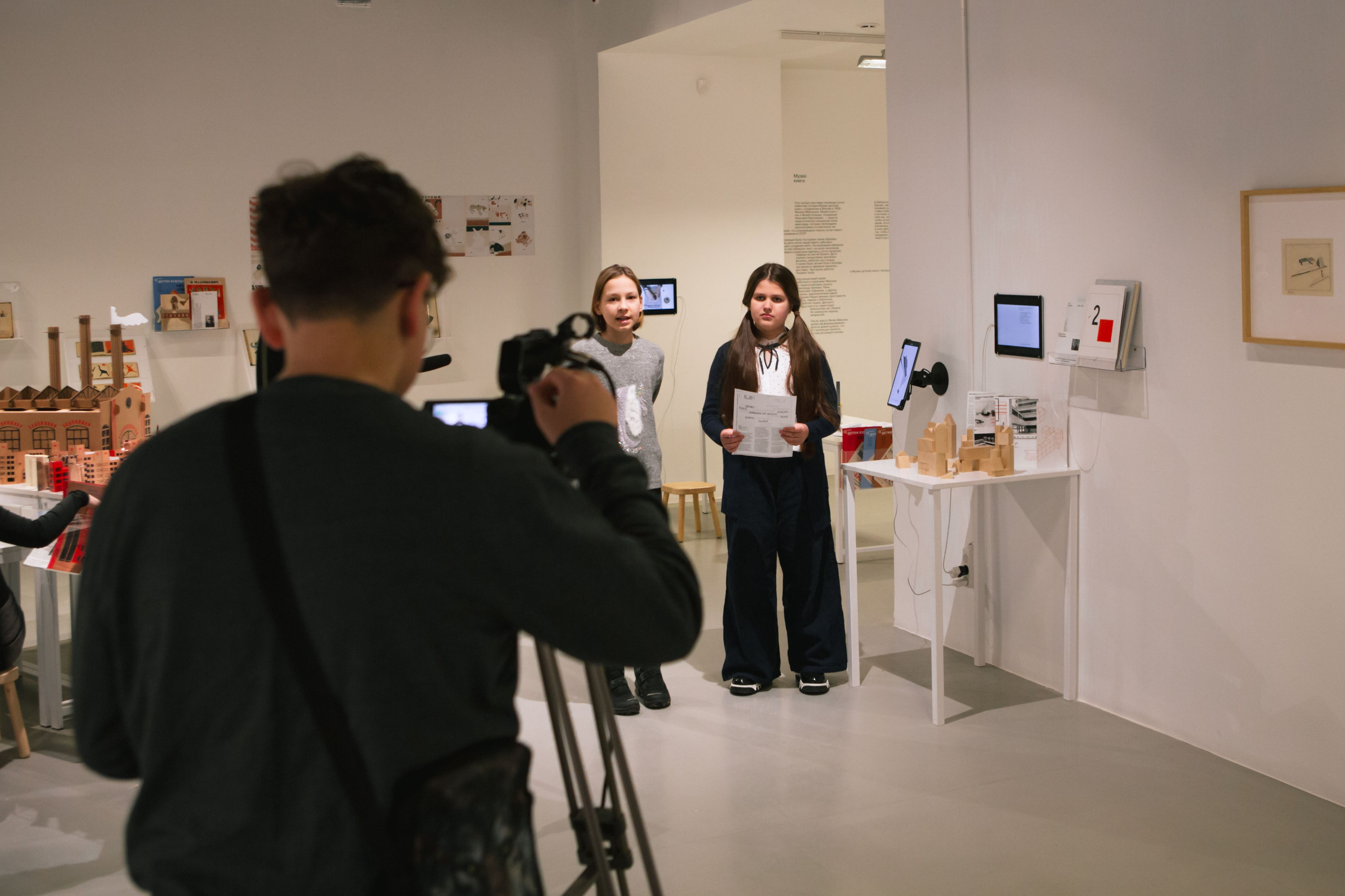 Детская студия «Киношка» г. Москва. Выпускные альбомы и школьный фотограф в Подольске, Троицке, Щербинке, Москве и Московской области