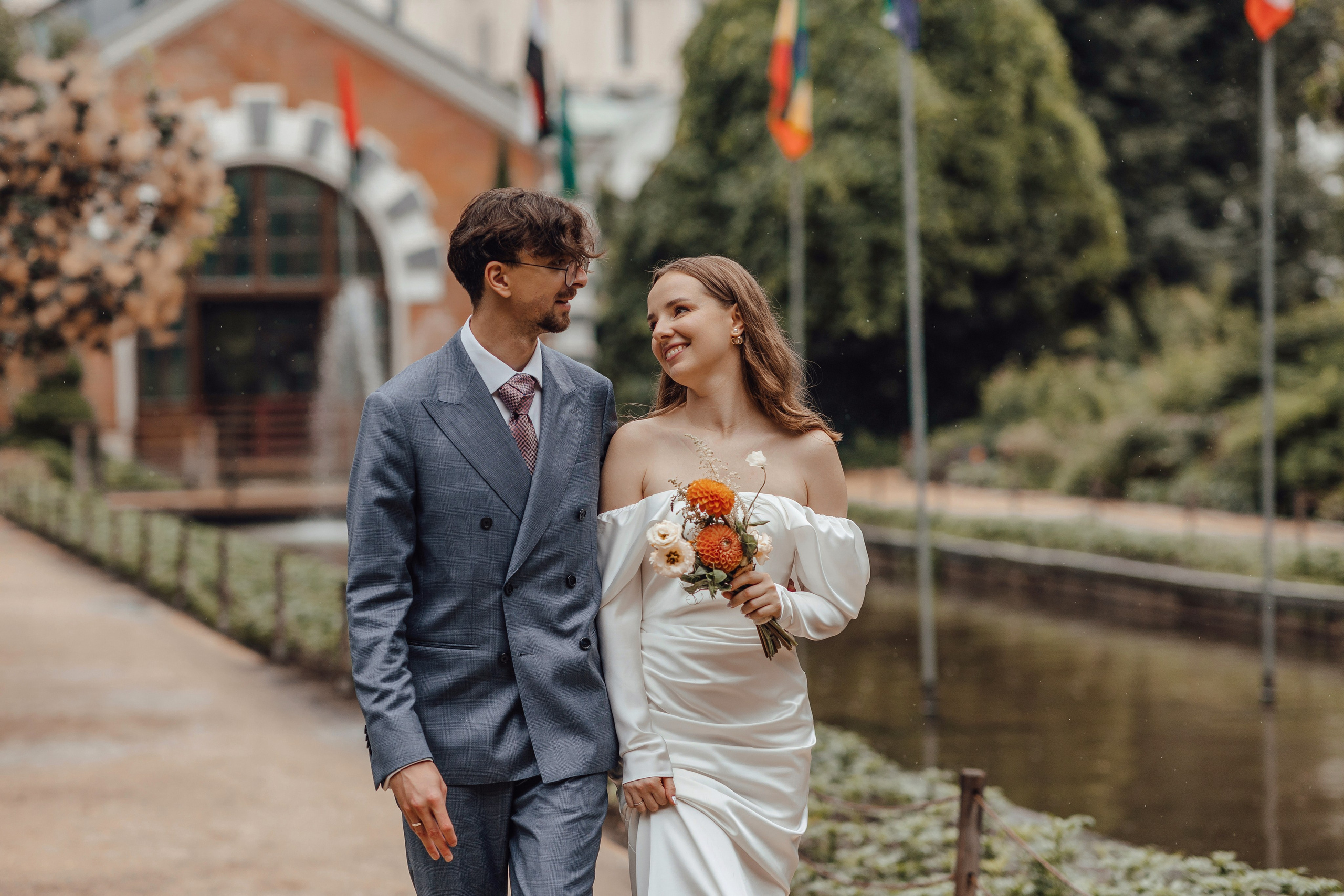 Свадебная фотосессия в Аптекарском огороде