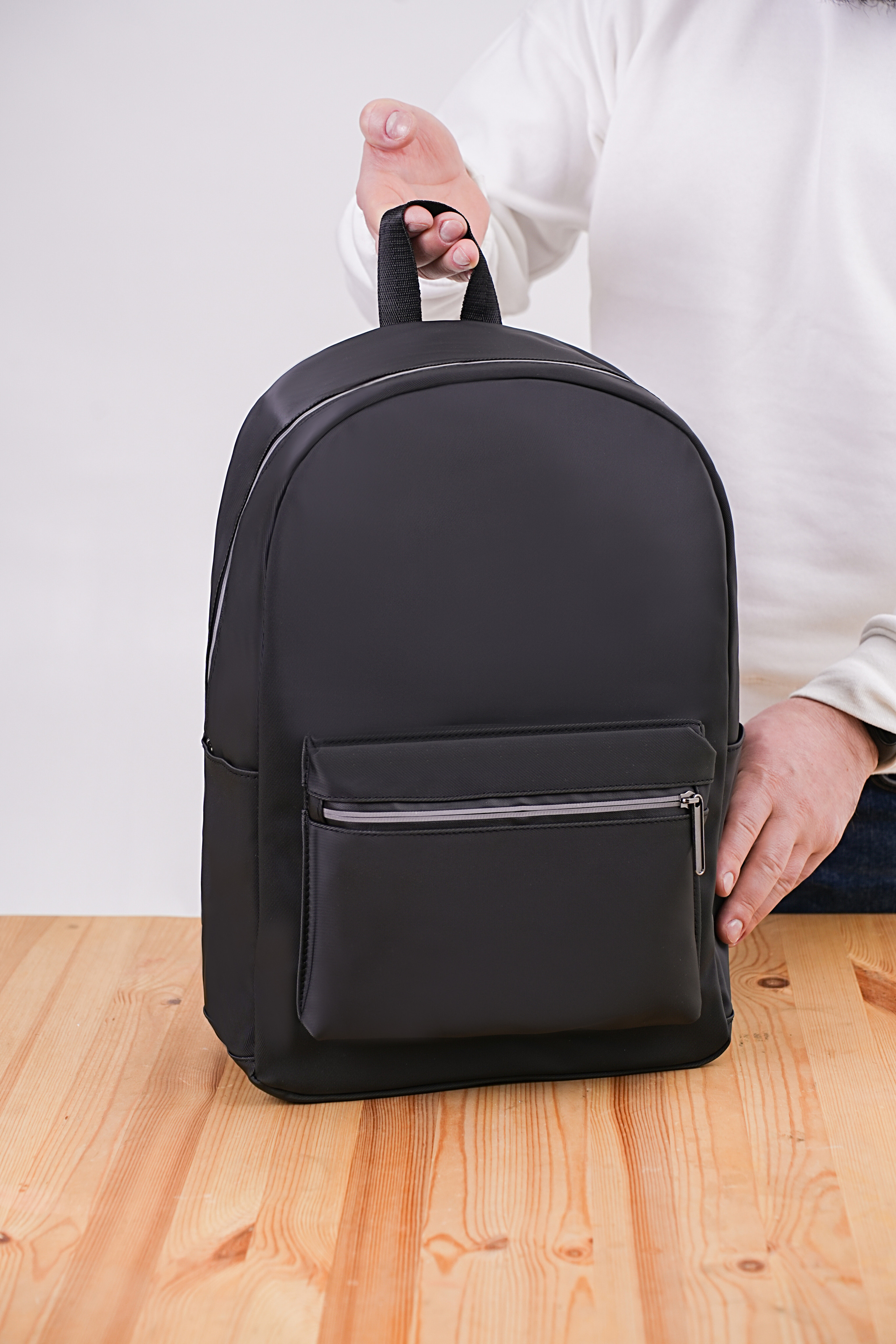 Фотосессия рюкзаков для Wildberries