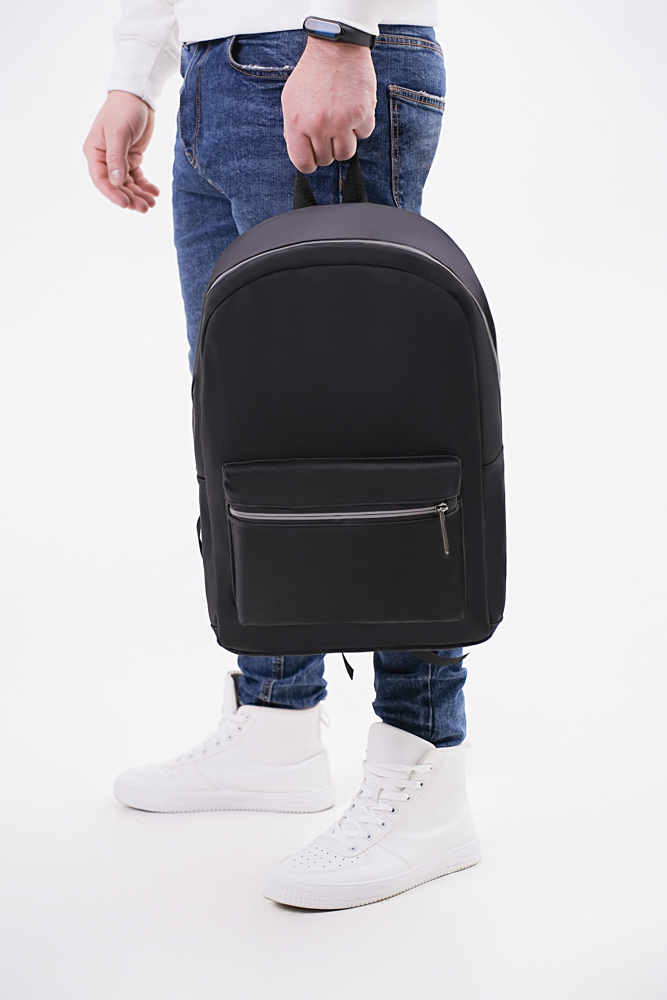 Фотосессия рюкзаков для Wildberries