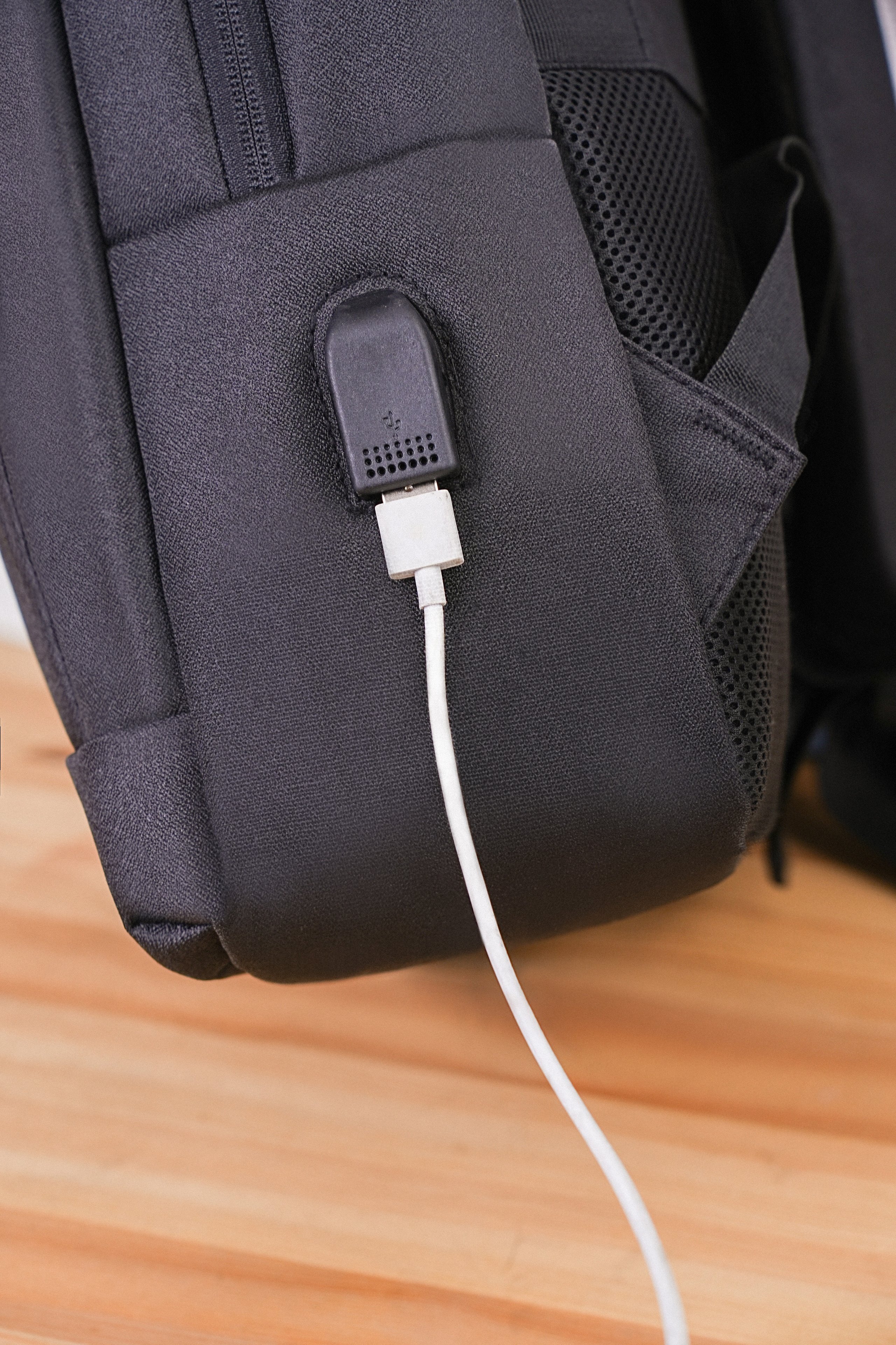 Фотосессия рюкзаков для Wildberries