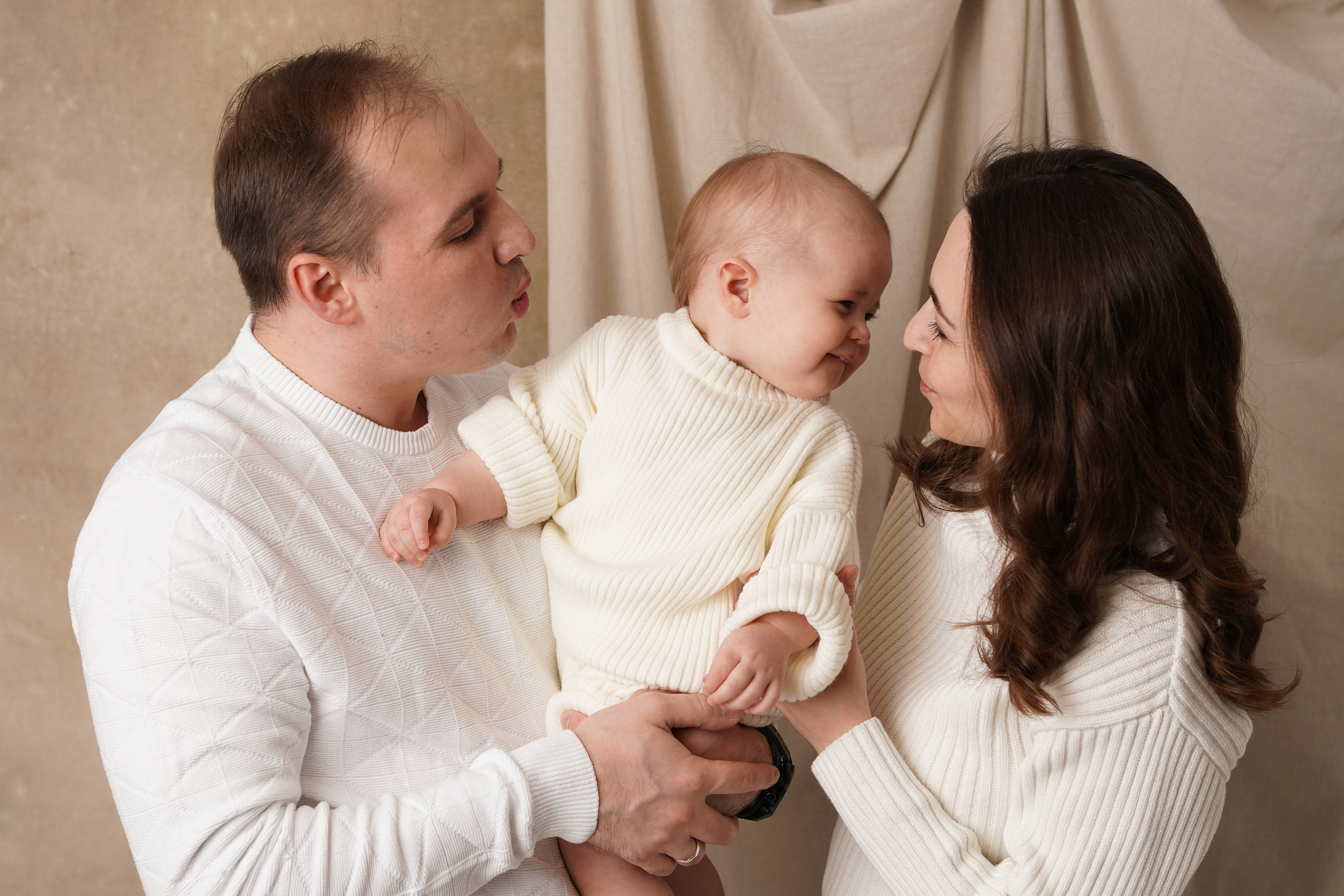 Фотосессия Первый годик Леночки. Детский фотограф и фотограф новорожденных в Калининград Оксана Иваний