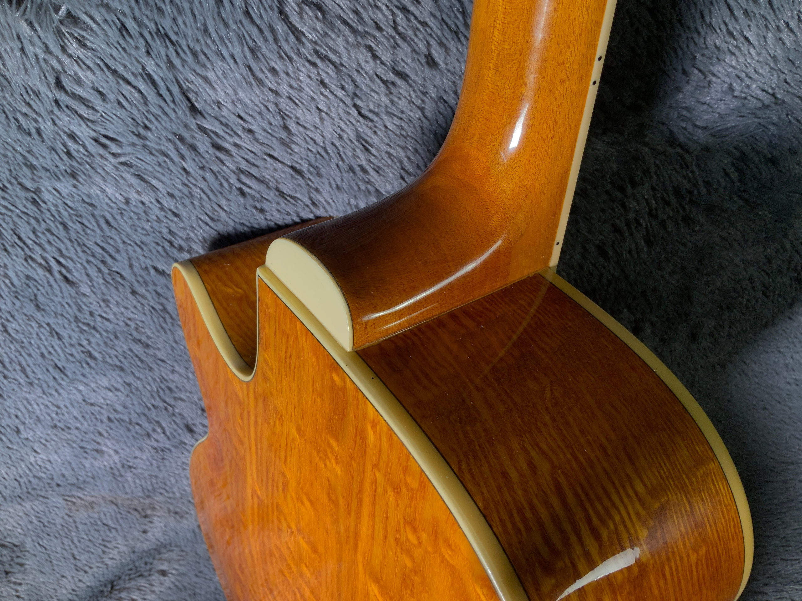 Zenn ZB22CE Hand Crafted Acoustic Bass by Classic Pro