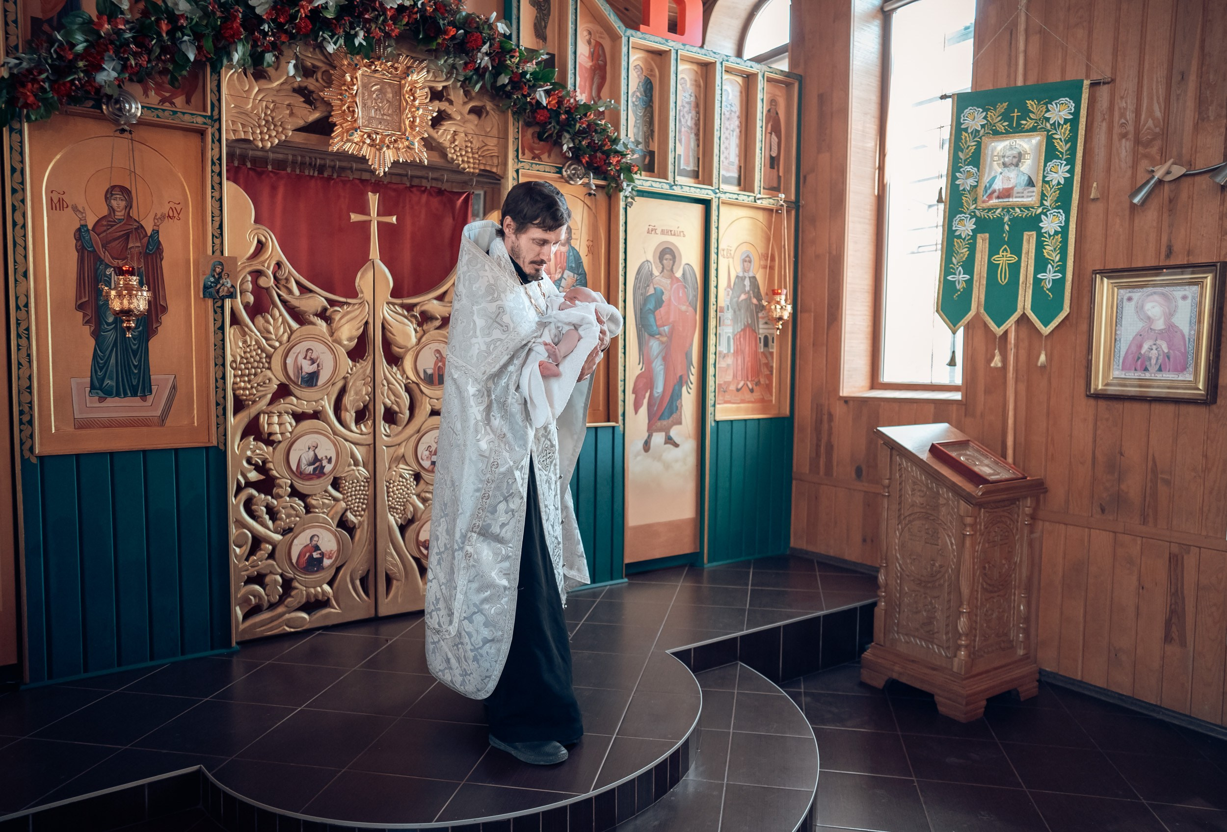 Крещение в храме Блж.Ксении Петербургской Севастополь. Церковный фотограф Севастополь
