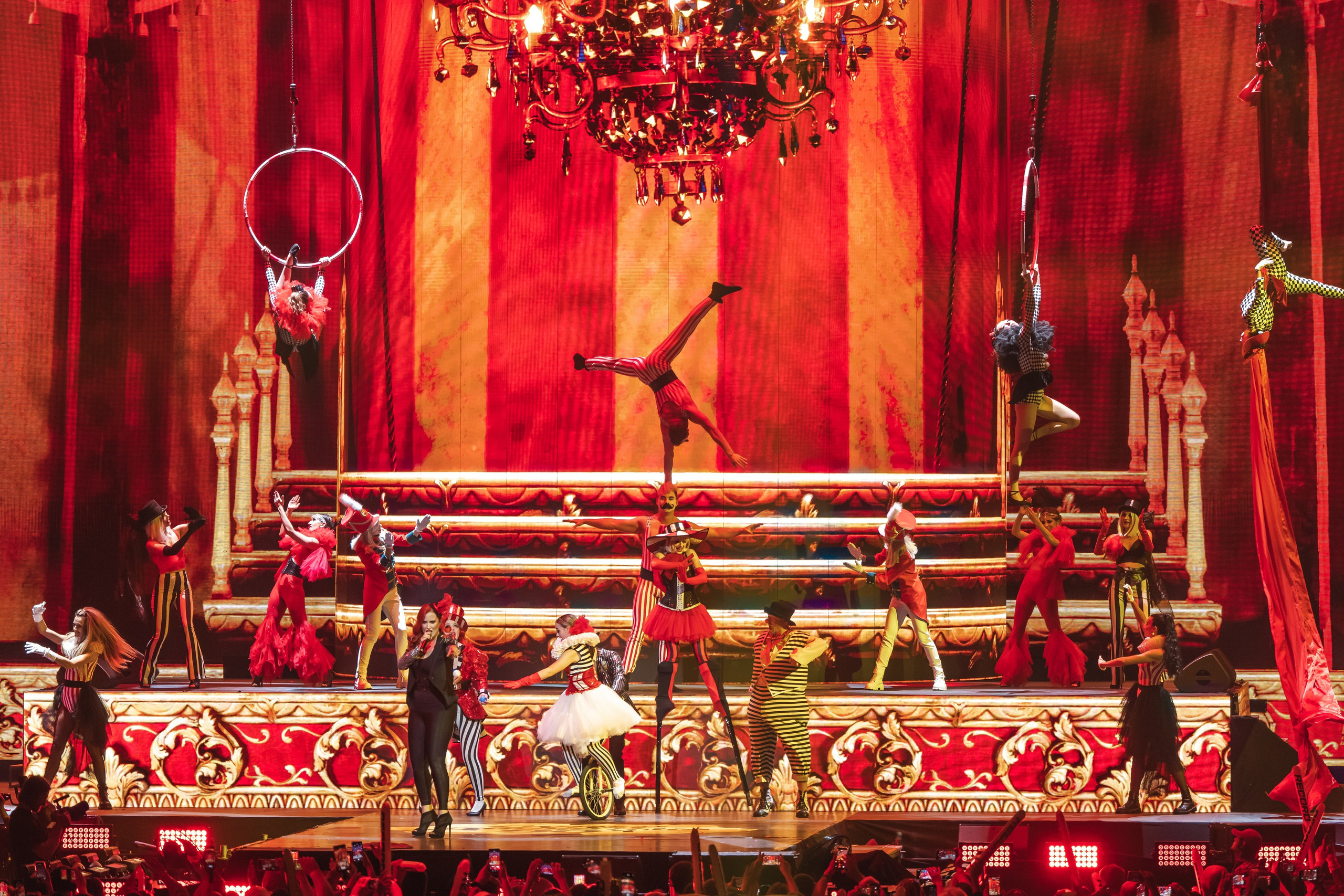 Superdiskoteka 90. Svyatoslav Bunkov | photographer