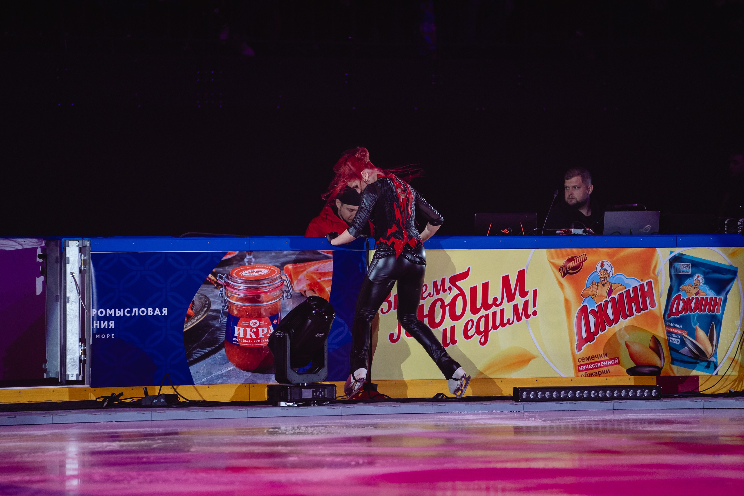 Шоу «Чемпионы на льду» в Новосибирске. Воробьева Ксения — Спортивный и танцевальный фотограф Новосибирск