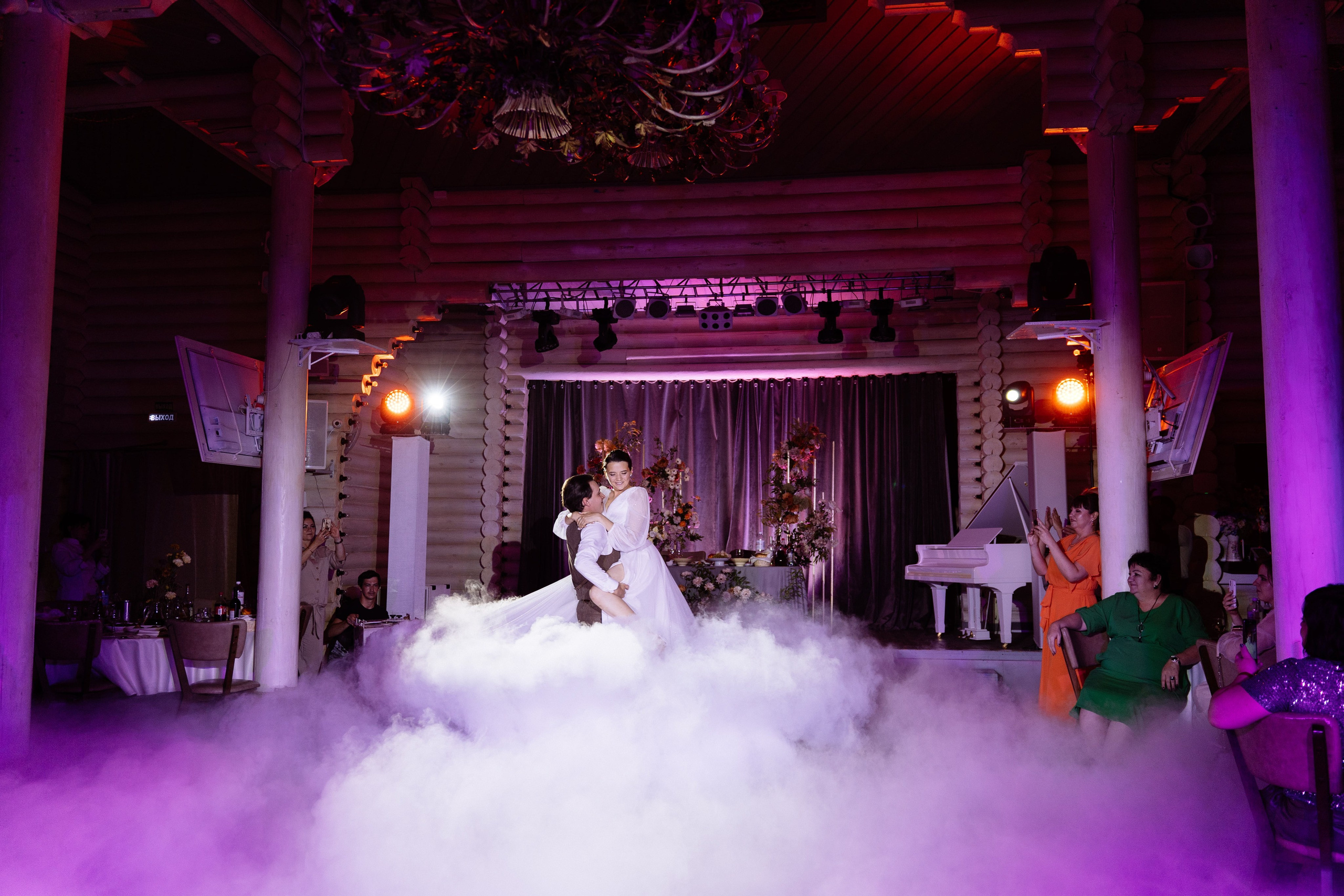 Свадьба Олега и Виктории в клубе «Ближняя дача»