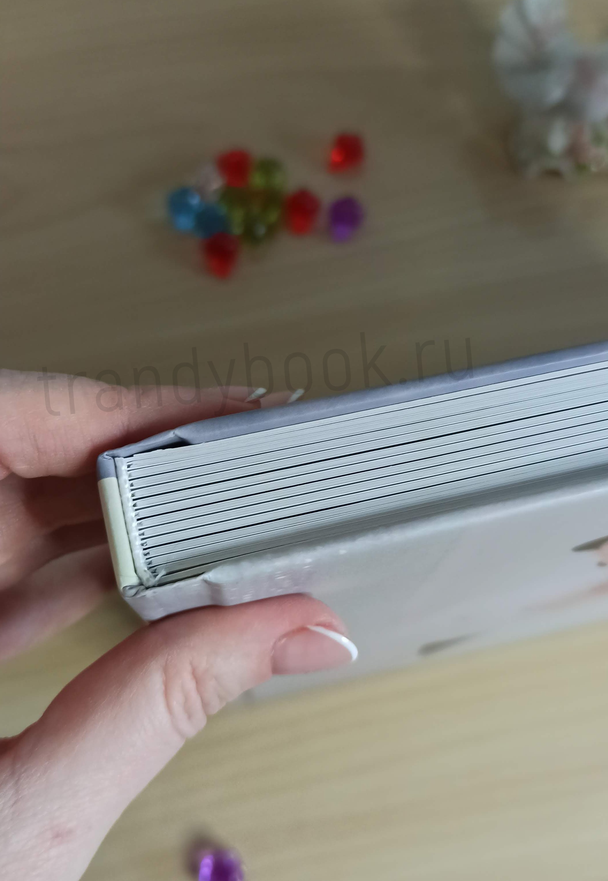 Заказать свадебную фотокнигу. Стильные выпускные альбомы в Старом Осколе. Свадебные фотокниги