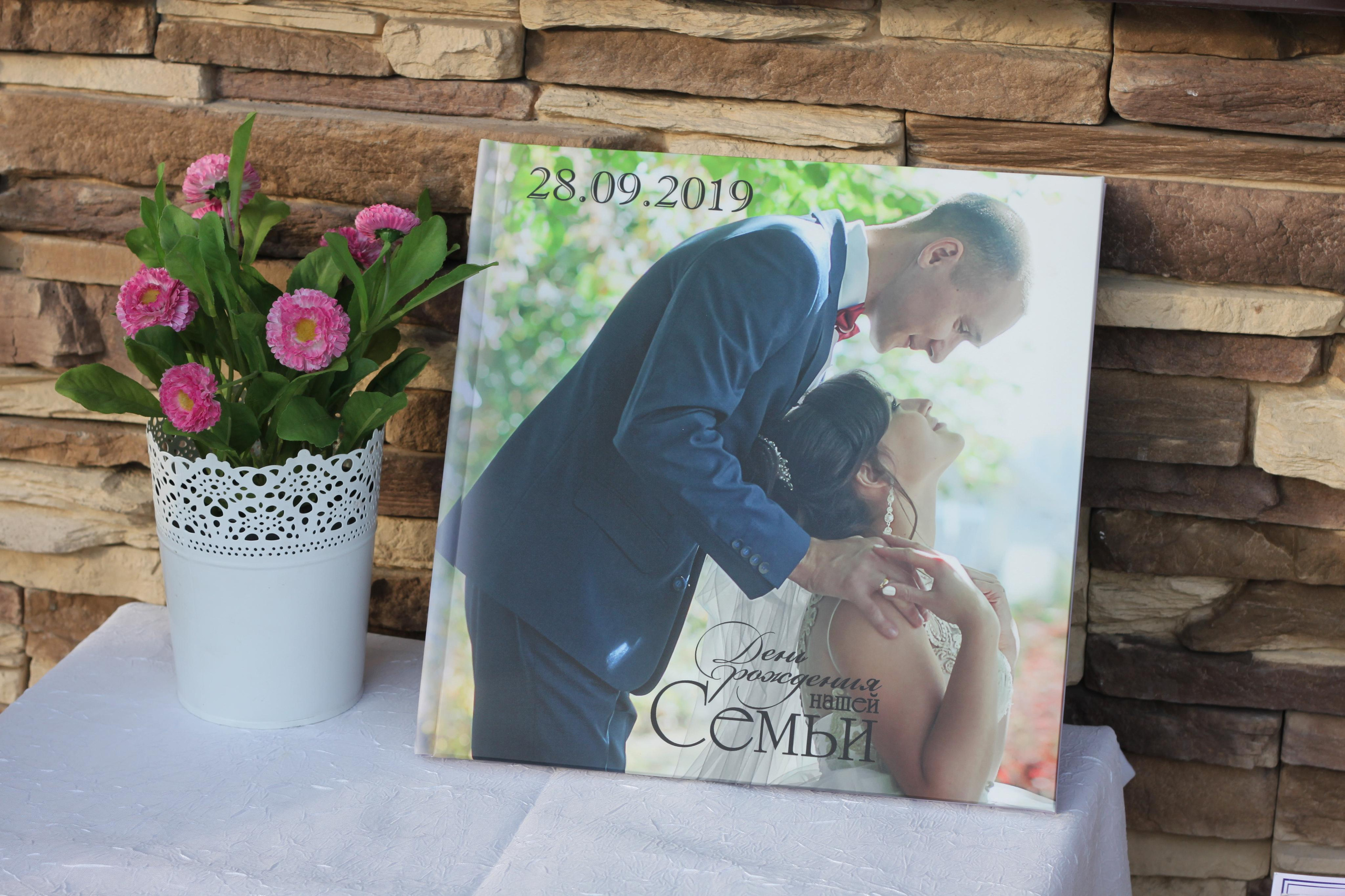 Заказать свадебную фотокнигу. Стильные выпускные альбомы в Старом Осколе. Свадебные фотокниги