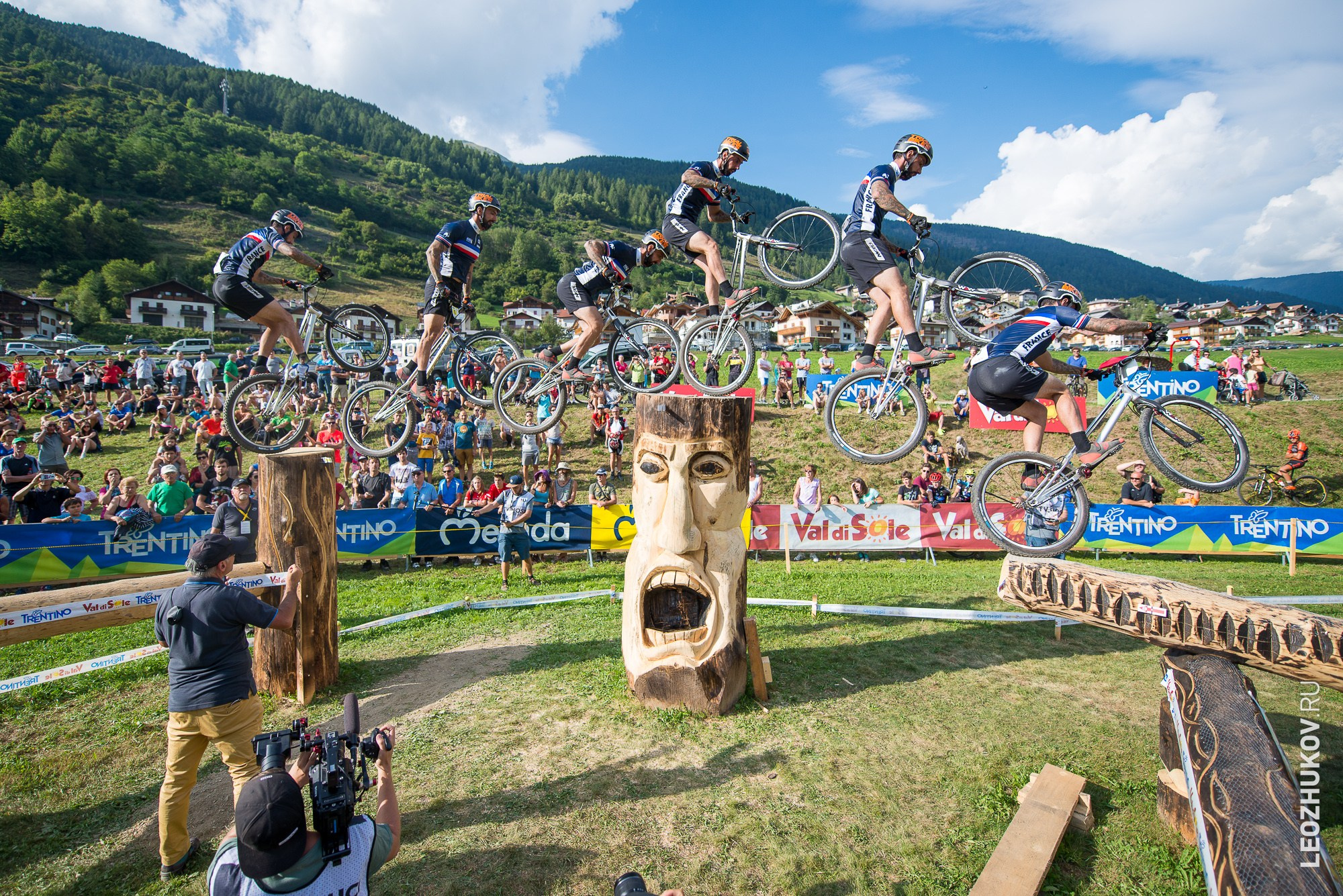 UCI Trials World Championships 2016 — finals. Sports photographer Leonid Zhukov