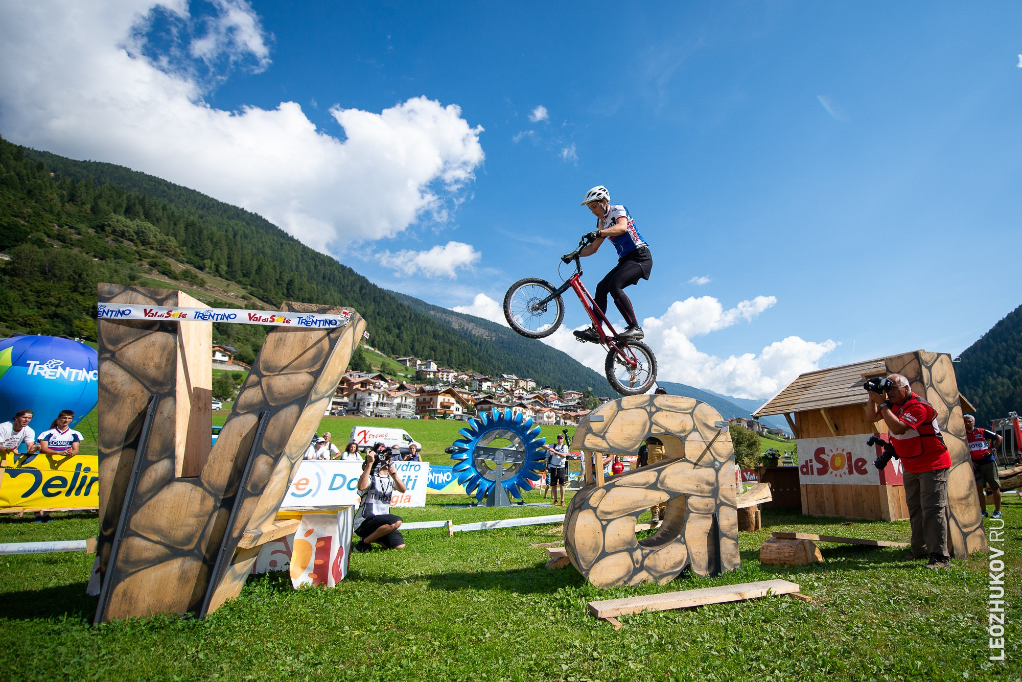 UCI Trials World Championships 2016 — finals. Sports photographer Leonid Zhukov