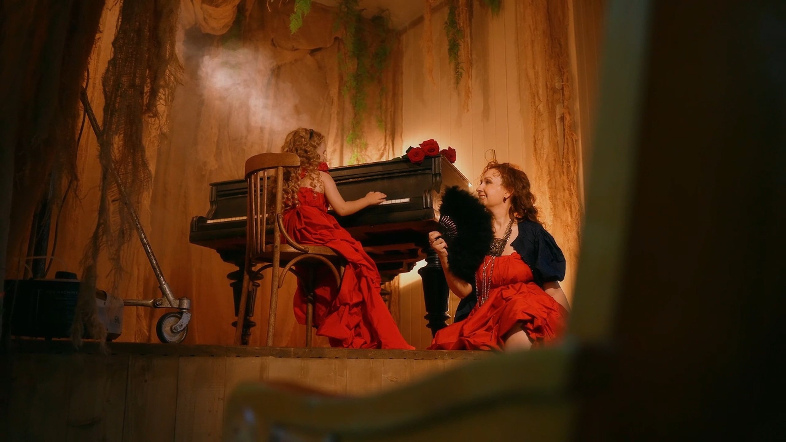 Наталья и Яна — Не просто съёмки, а целые миры 🎬. Видеограф / Фотограф  — Яна Спащанская