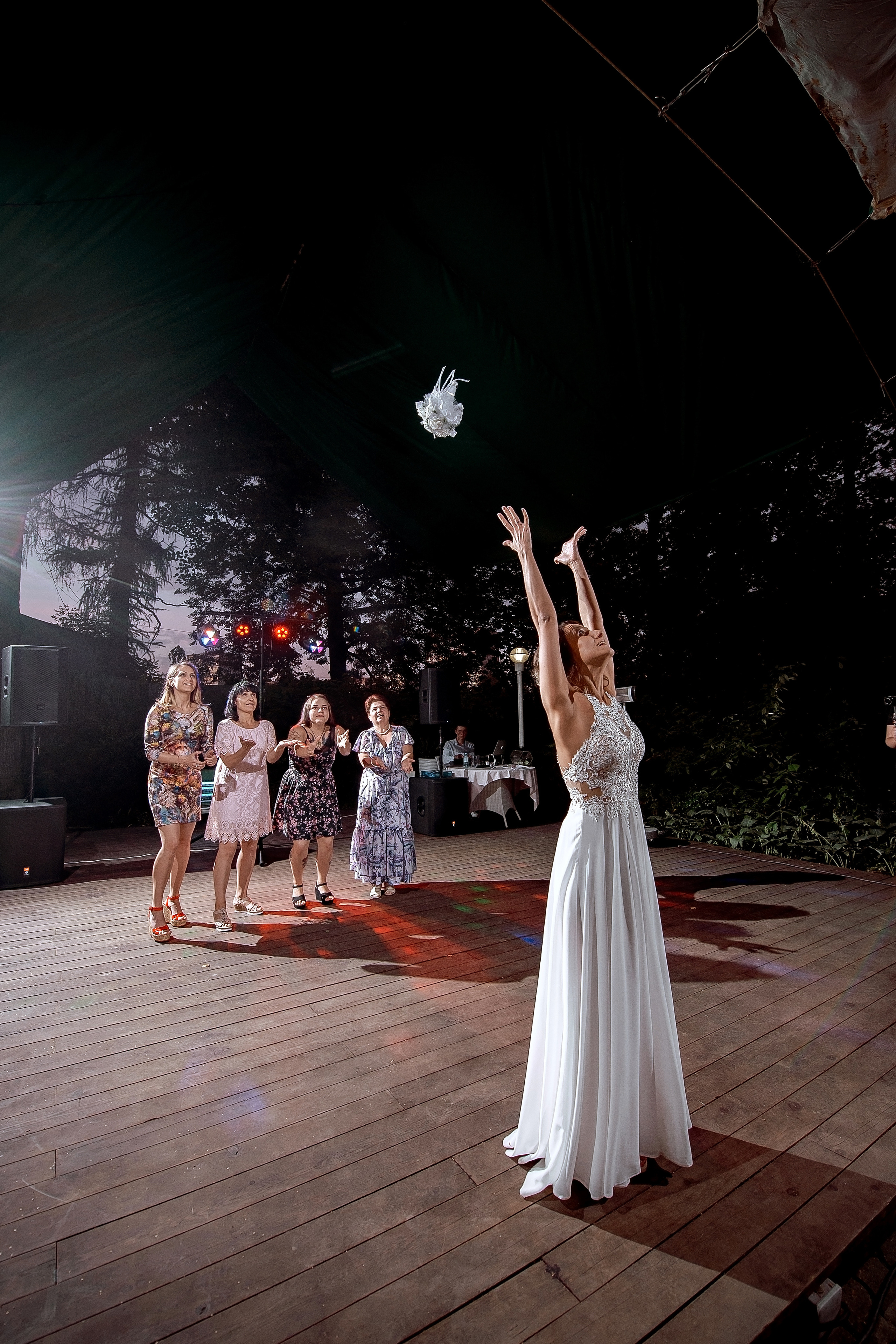 Лиза и Саша, Москва, Серебряный бор. Свадебный и семейный фотограф Виктория Носачёва. Щелково, Москва и МО