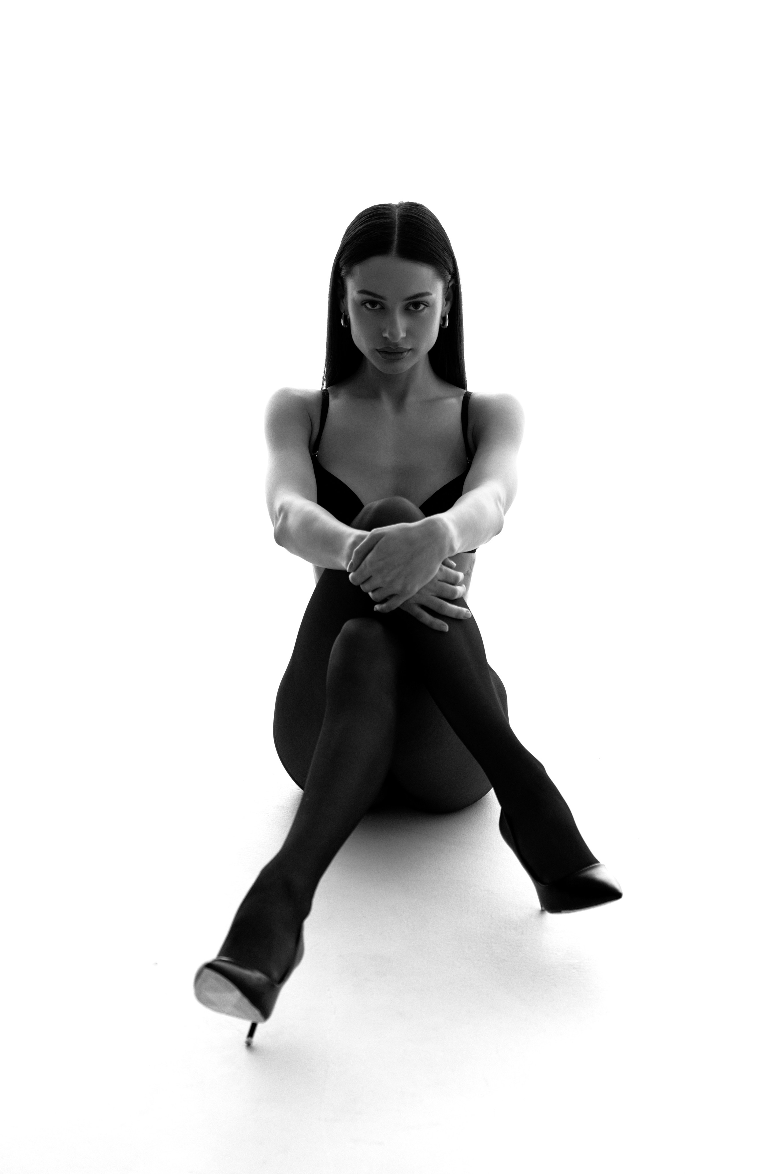 Фото белья на модели Алина М для каталога и маркетплейсов