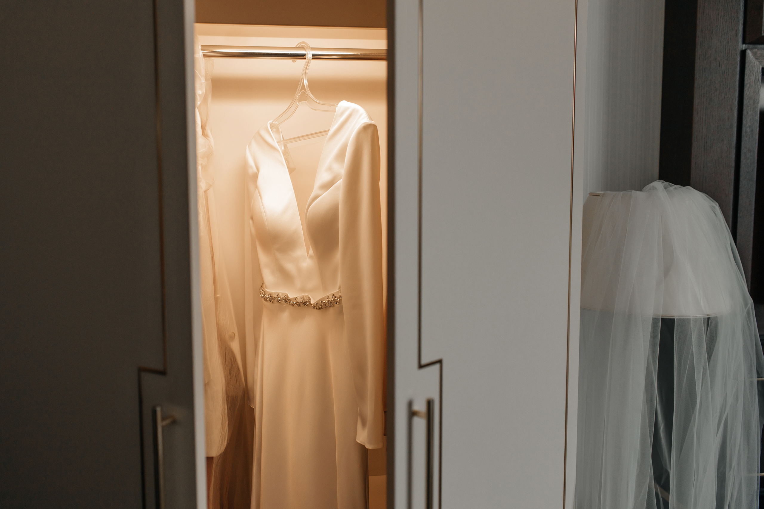 Портретные фотографии молодожёны свадебная фотосессия сборы невесты