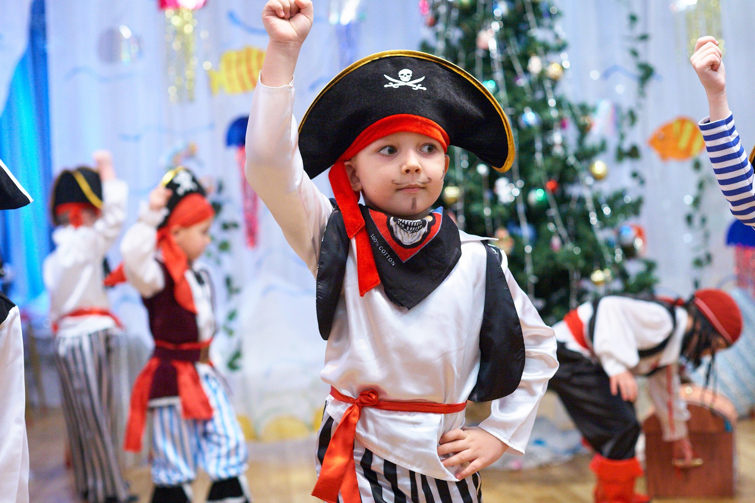 Новогодний утренник. Выпускной альбом Новосибирск