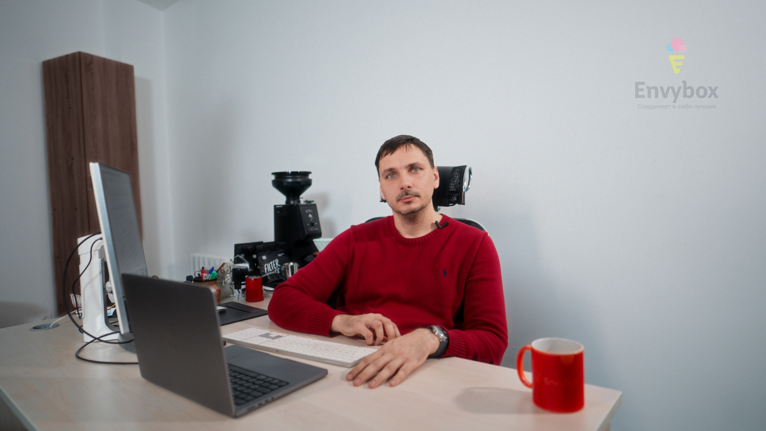 Игорь Фомин, во процессе видеопроизводства для бизнеса в Пензе