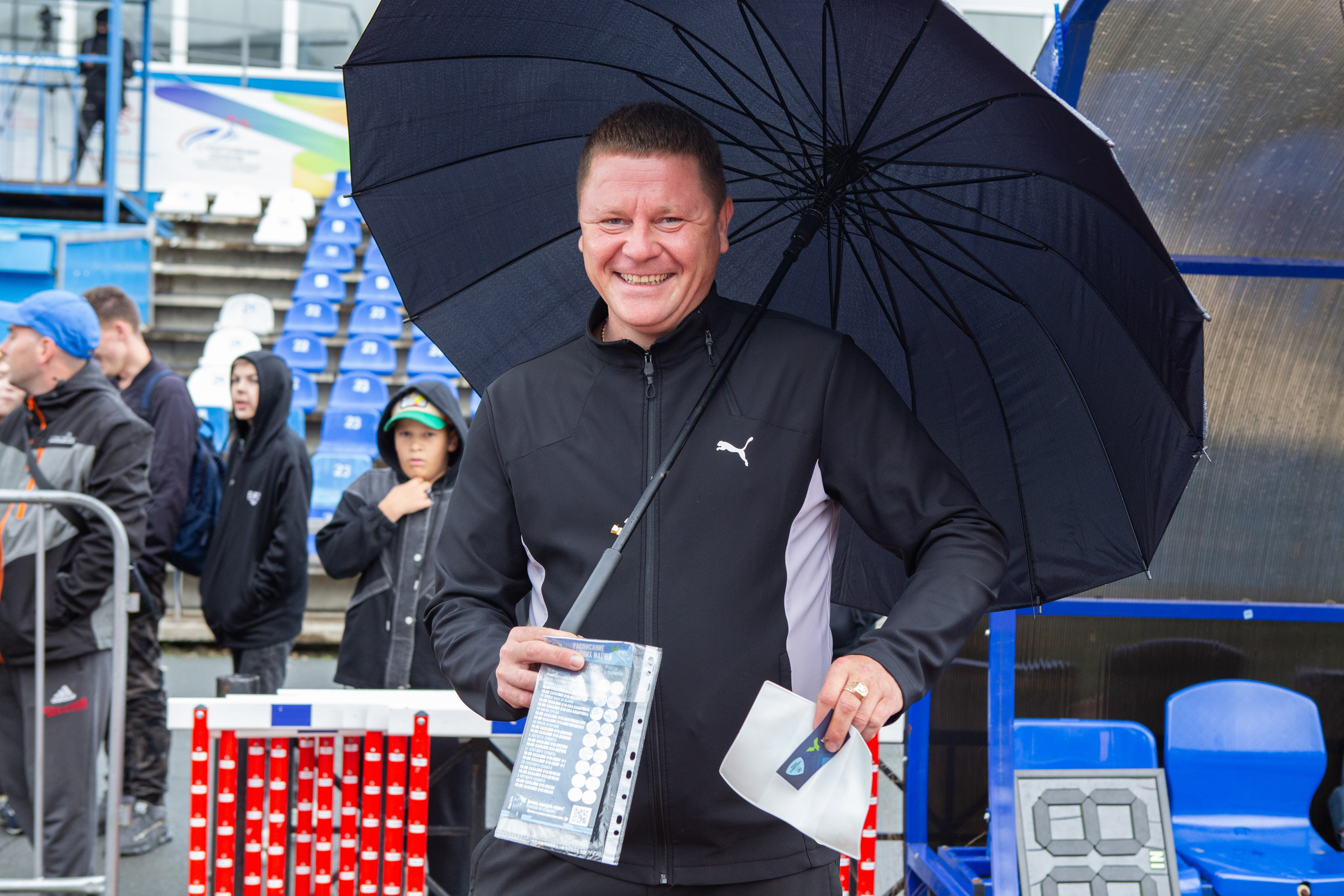 Матч юношеской футбольной лиги между командами СШ «Сахалин» и «СШОР № 1» (Комсомольск-на-Амуре). Кутузов Евгений Фотограф в Южно-Сахалинске