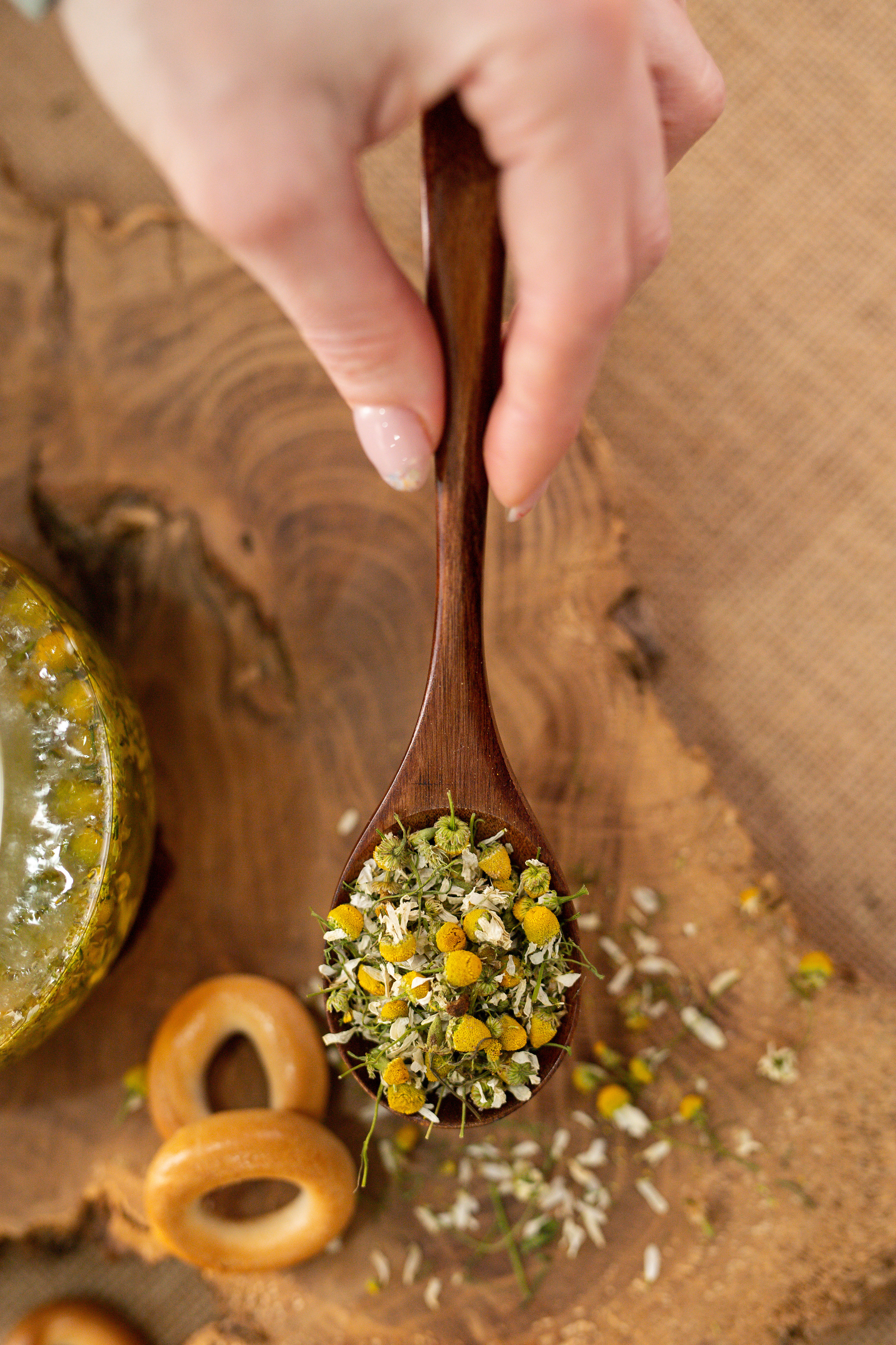 съемка чая и трав для магазина в Астрахани. контент съемка. чай и травы. съемка еды. заварка на ложке.