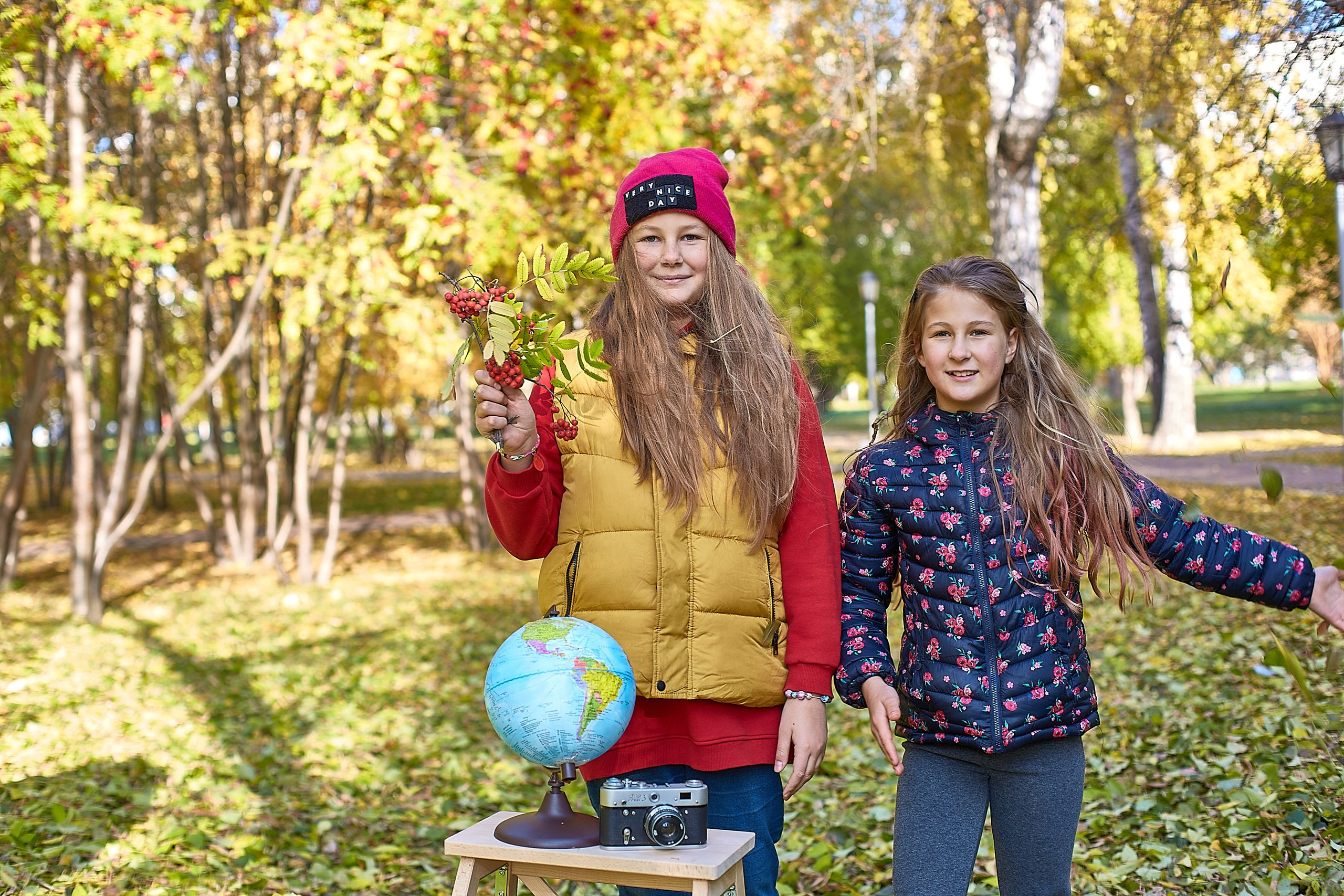 Школьная фотосессия на природе золотая осень. Выпускной альбом Новосибирск