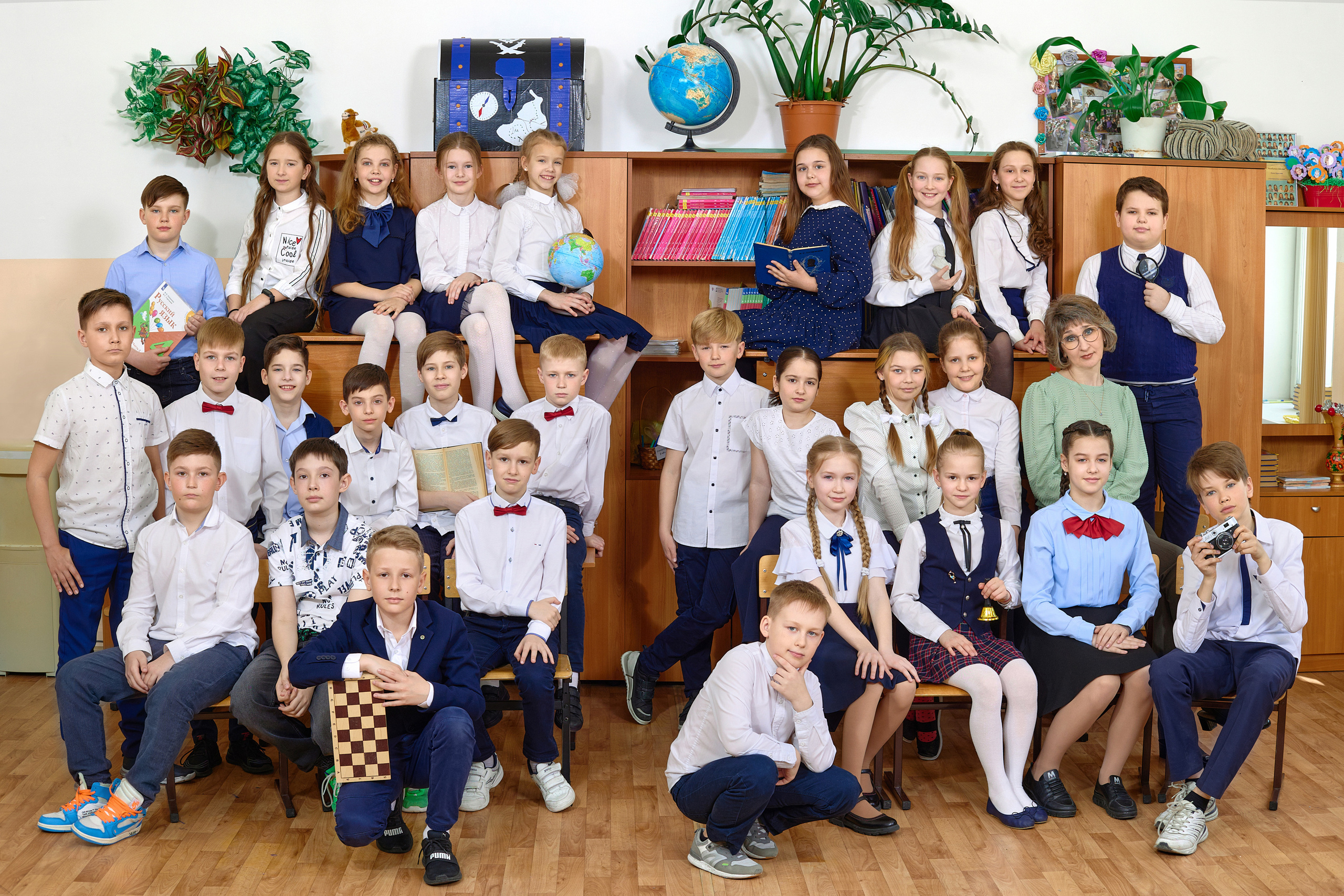 Нескучное общее школьное фото.