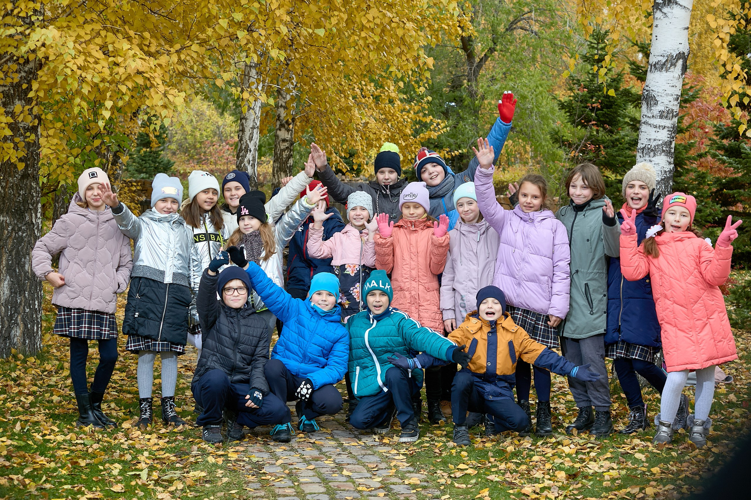 Школьная фотосессия на природе золотая осень. Выпускной альбом Новосибирск