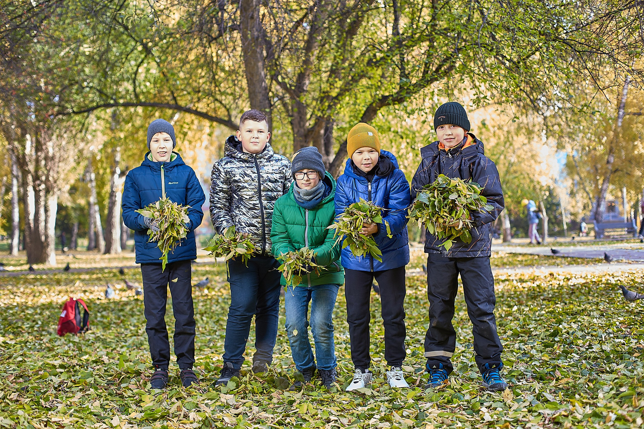 Школьная фотосессия на природе золотая осень. Выпускной альбом Новосибирск