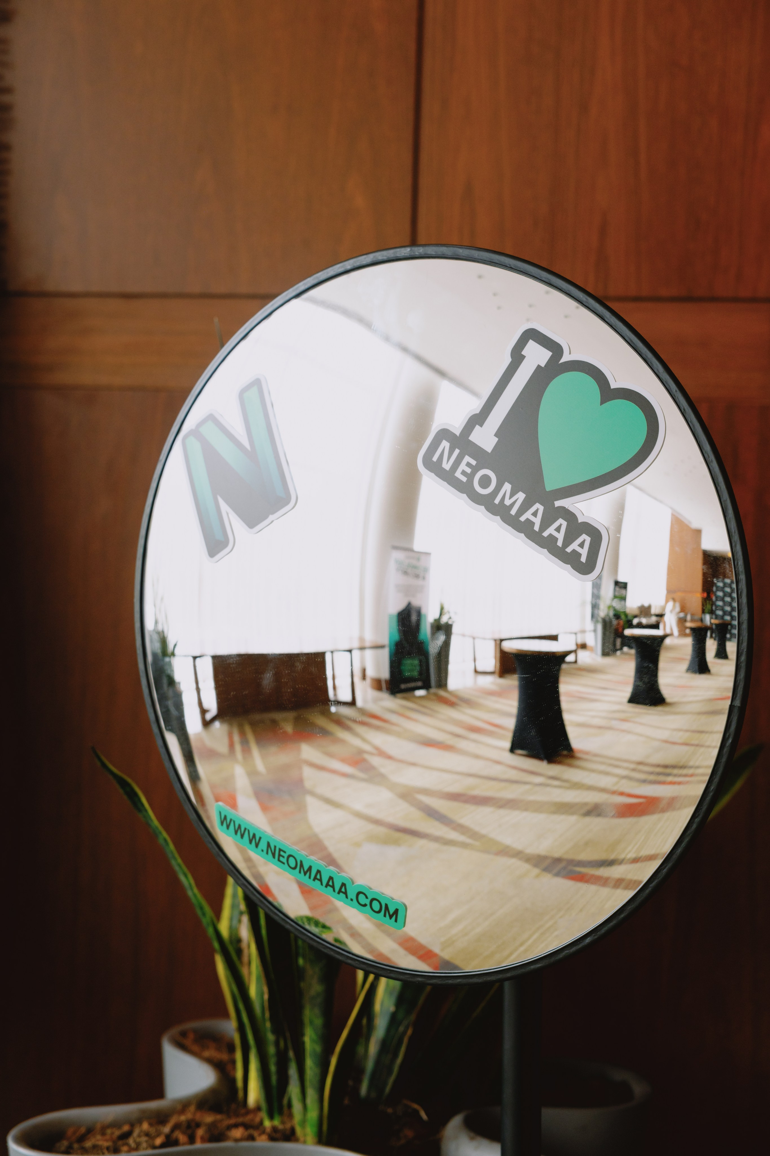 TRADERS DAY By NeomAAA Medellin. NeomAAA Funds Gallery