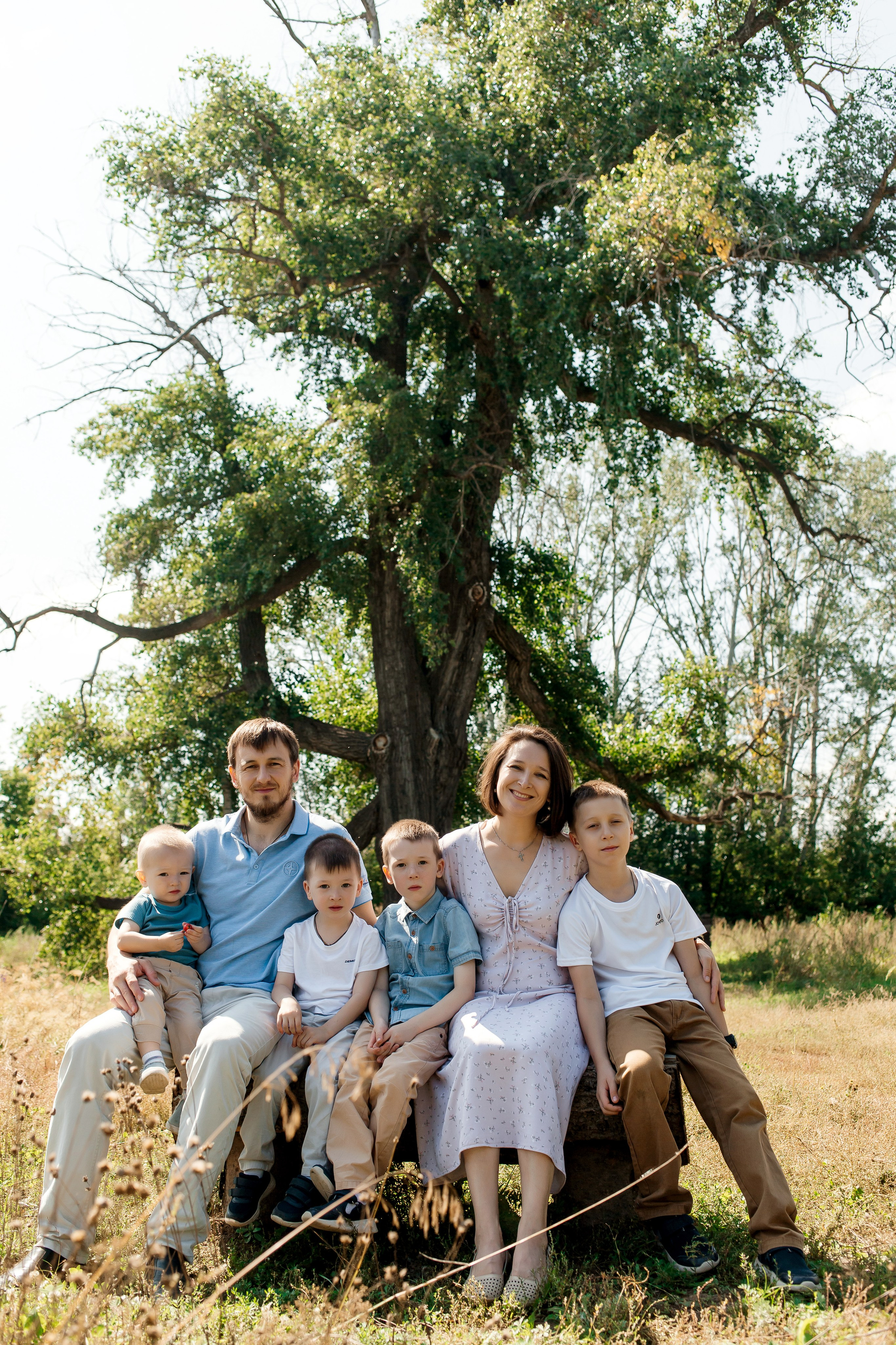 Семейная фотосессия Ирины и Артемия. Женский фотограф в Оренбурге Ирина Заводчикова