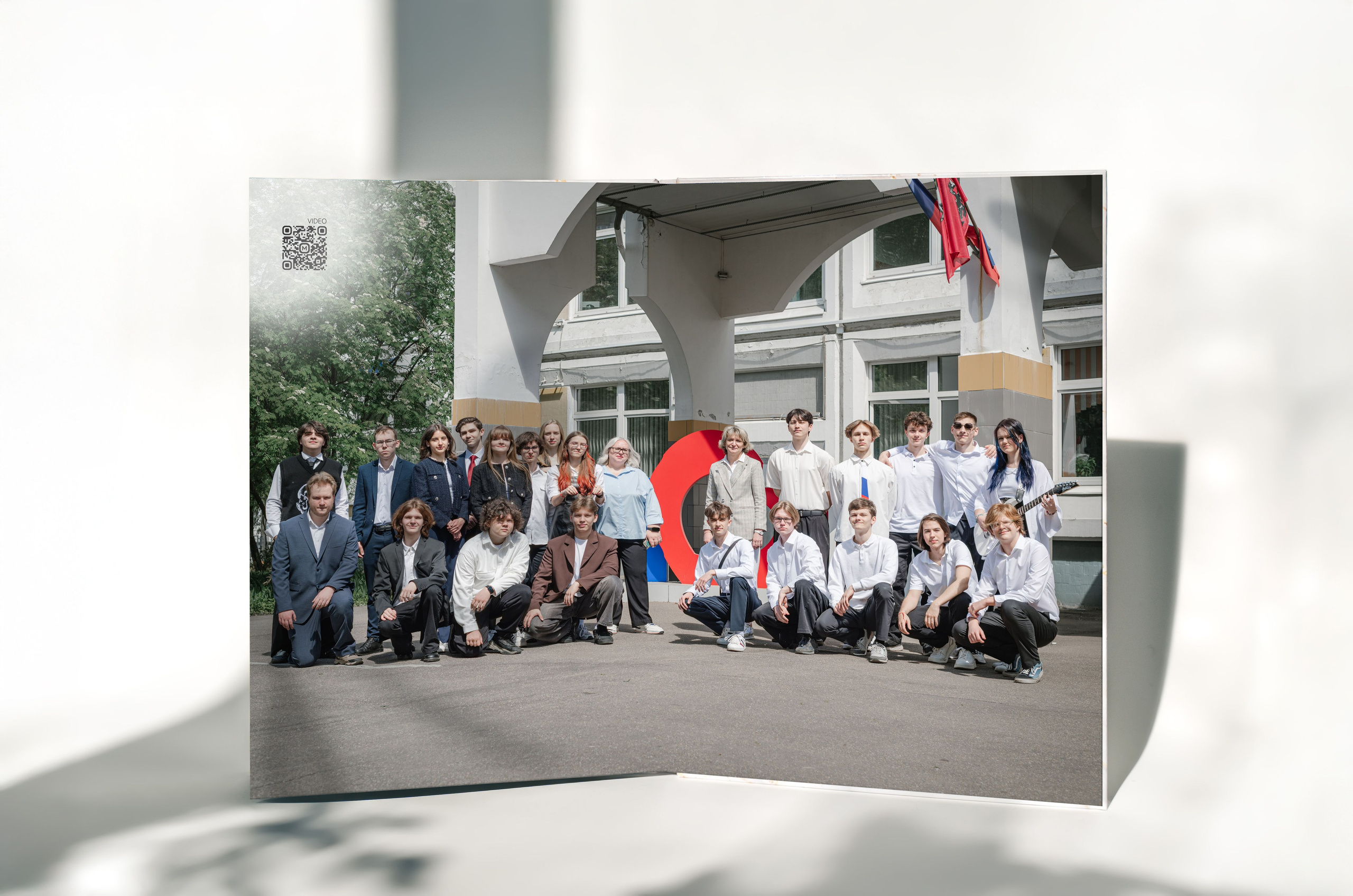 Выпускной альбом 9А класса — фотосессия, видео, репортаж и пожелания в Москве. MILATE — выпускные альбомы, фотосессии и видео в Москве